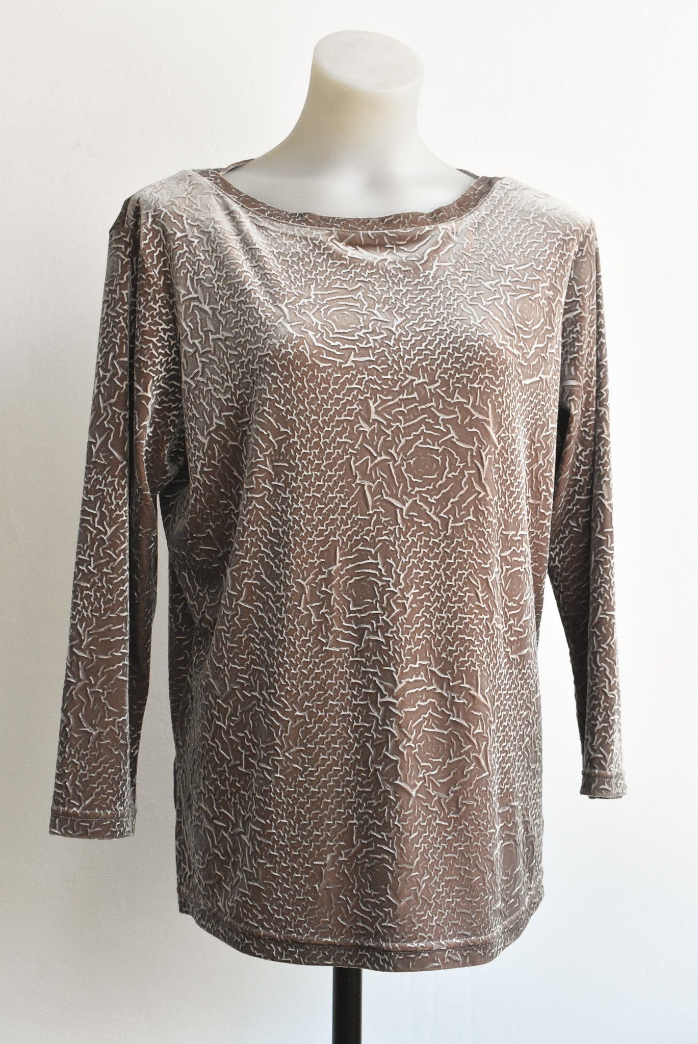The Ark bronze textured top, size L