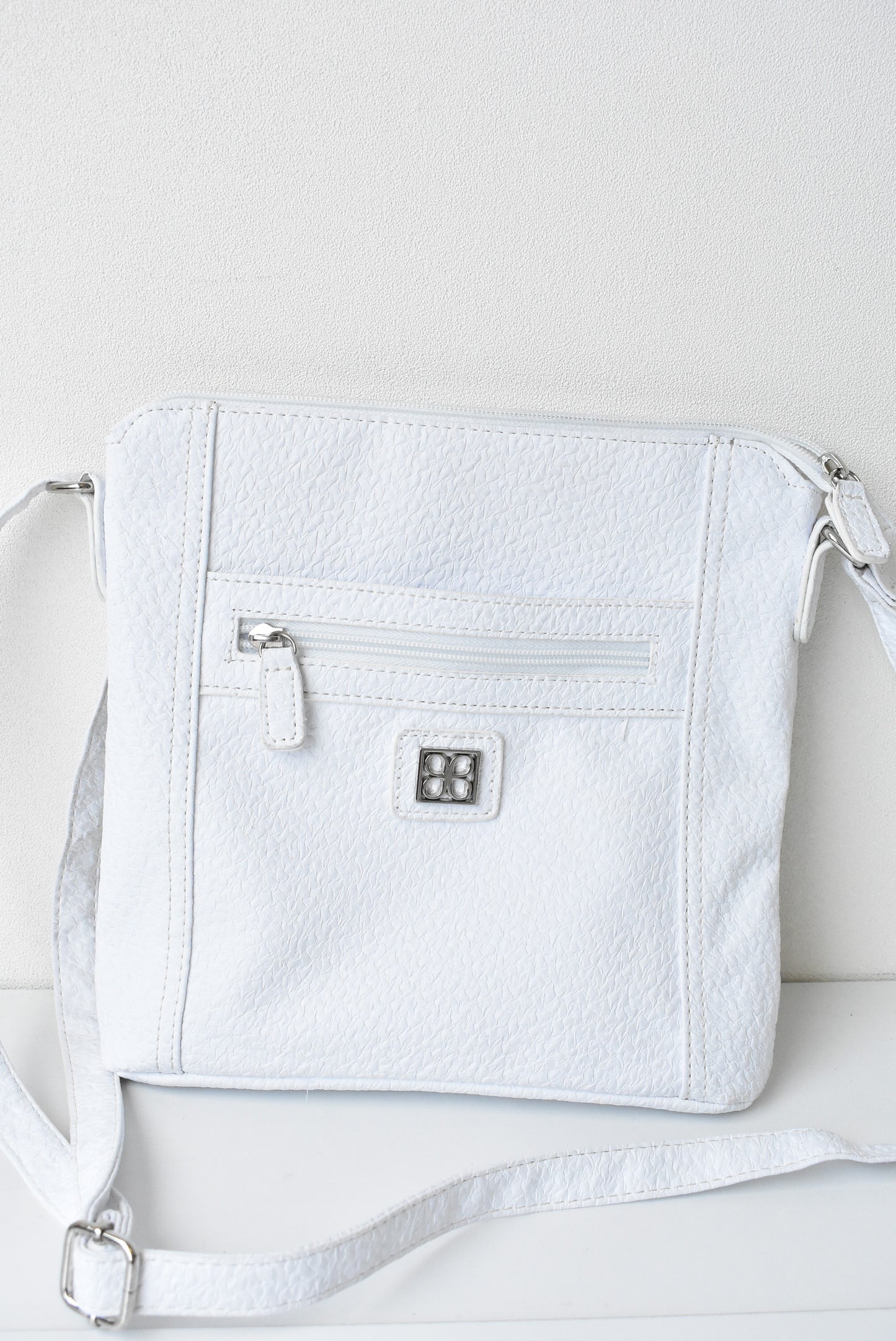 Cabrelli white synthetic shoulder bag