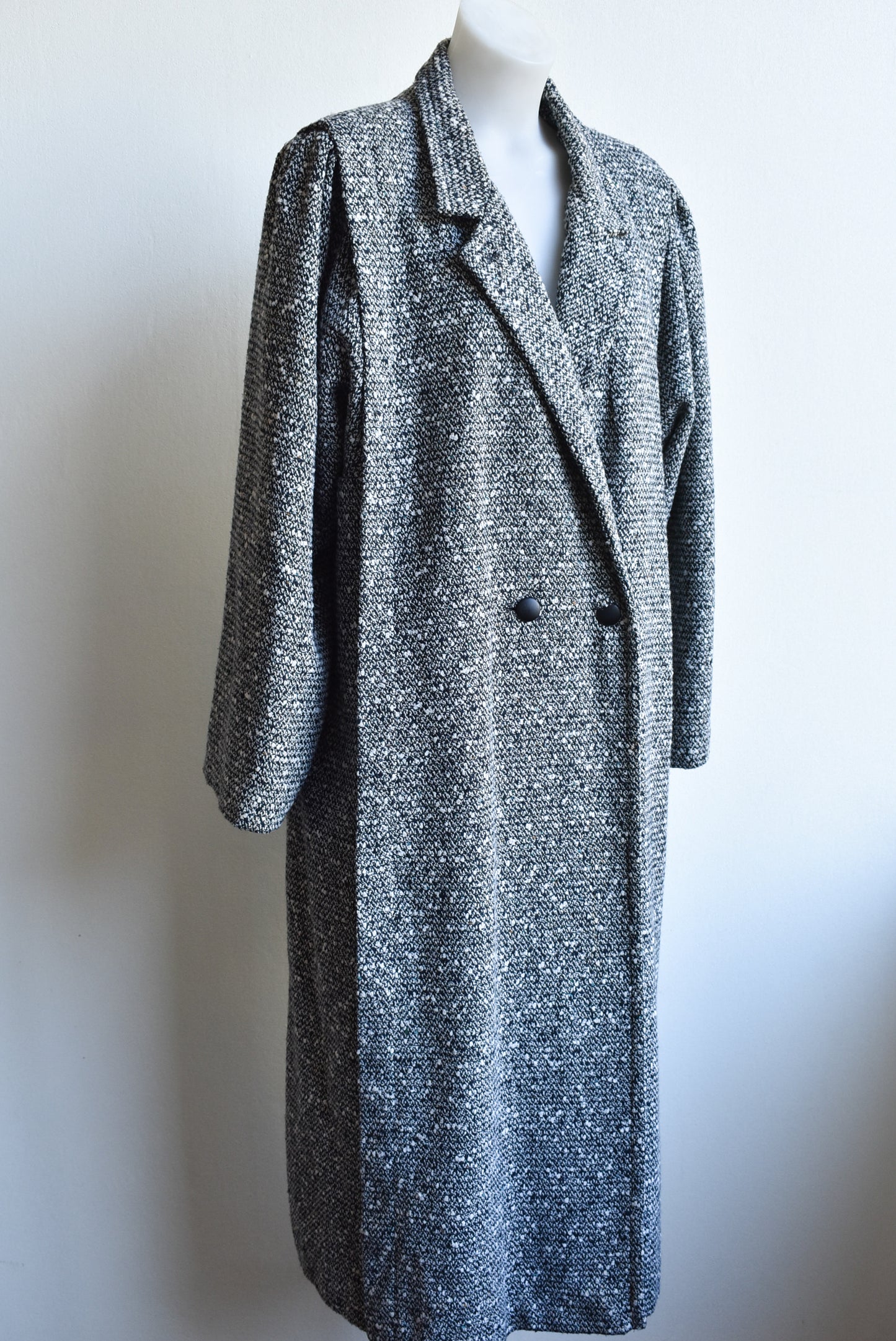 Retro Nalla grey coat, size 18