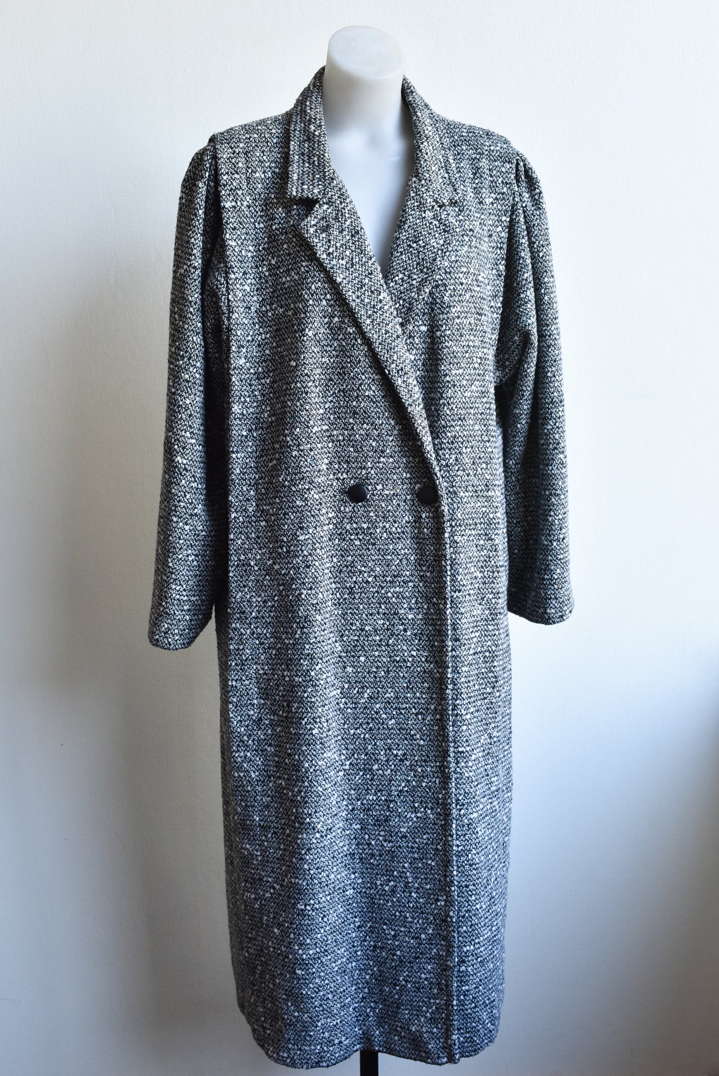 Retro Nalla grey coat, size 18
