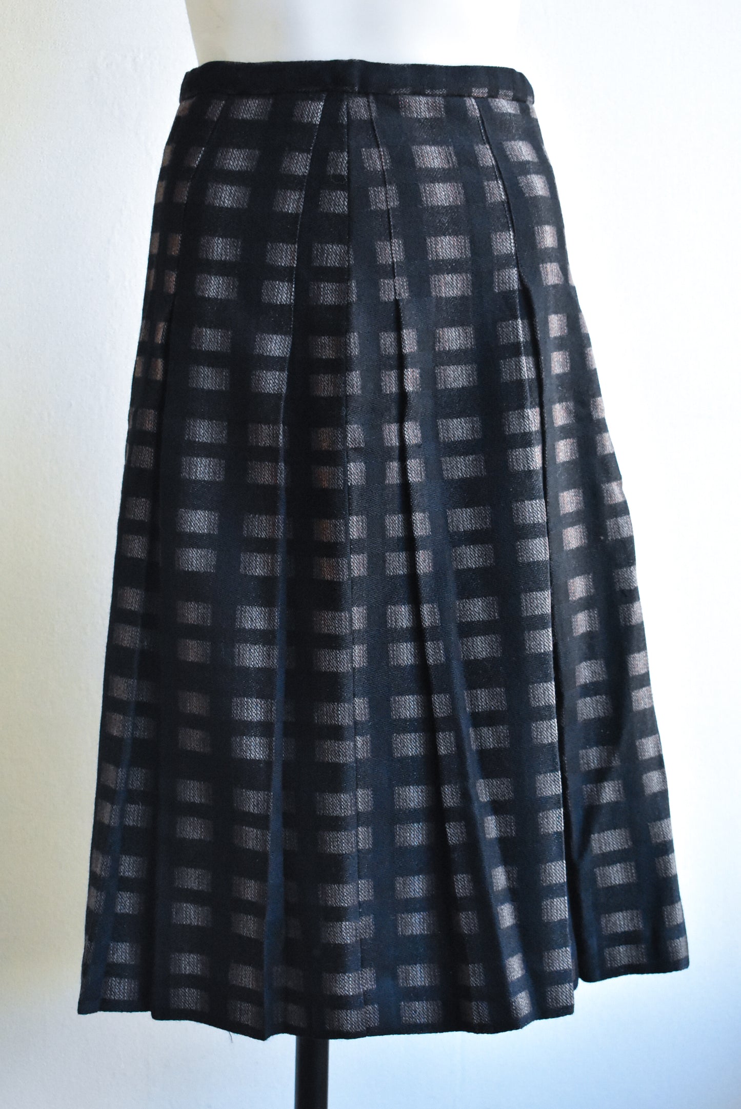 Donnamaid Classic retro brown skirt, S