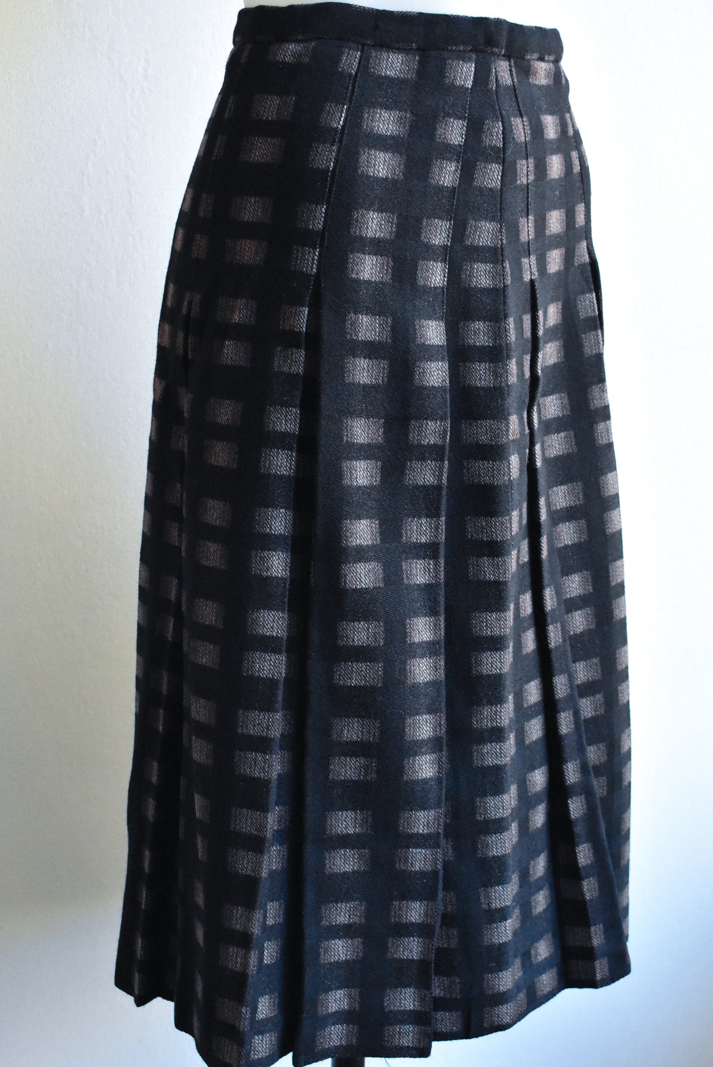 Donnamaid Classic retro brown skirt, S