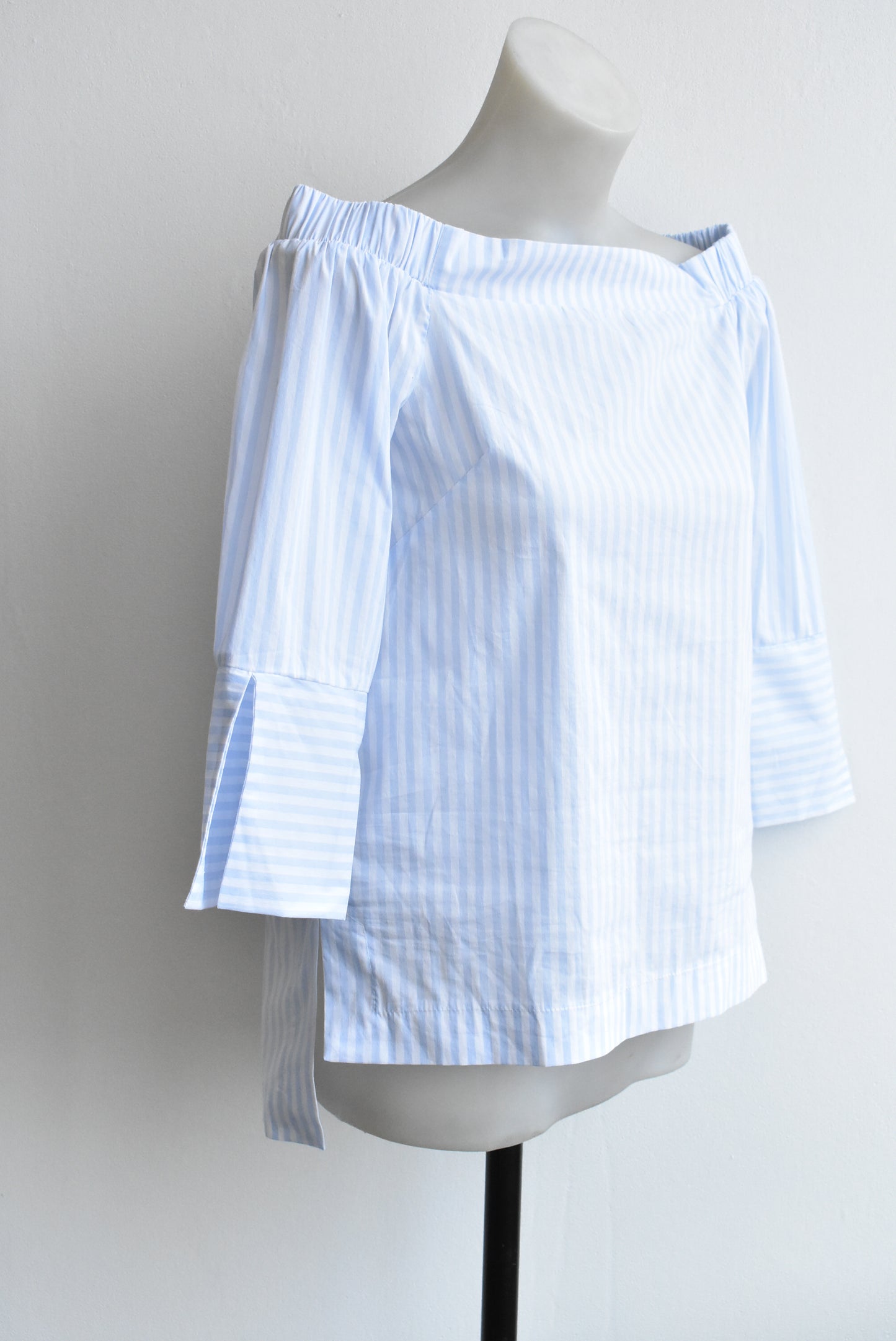Closet London new blue-and-white striped off-the-shoulder top, size 8