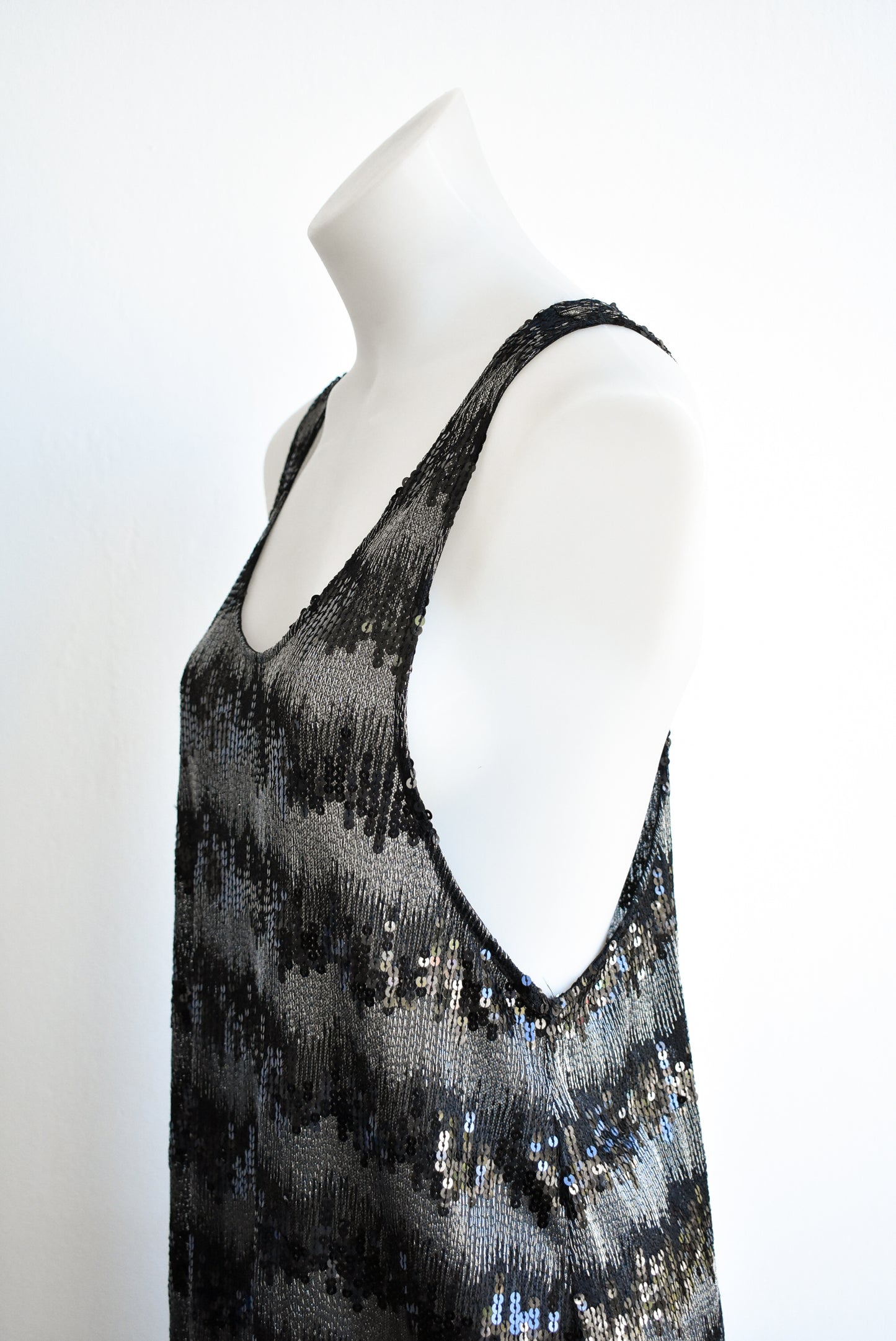 Moochi black sequin top, M