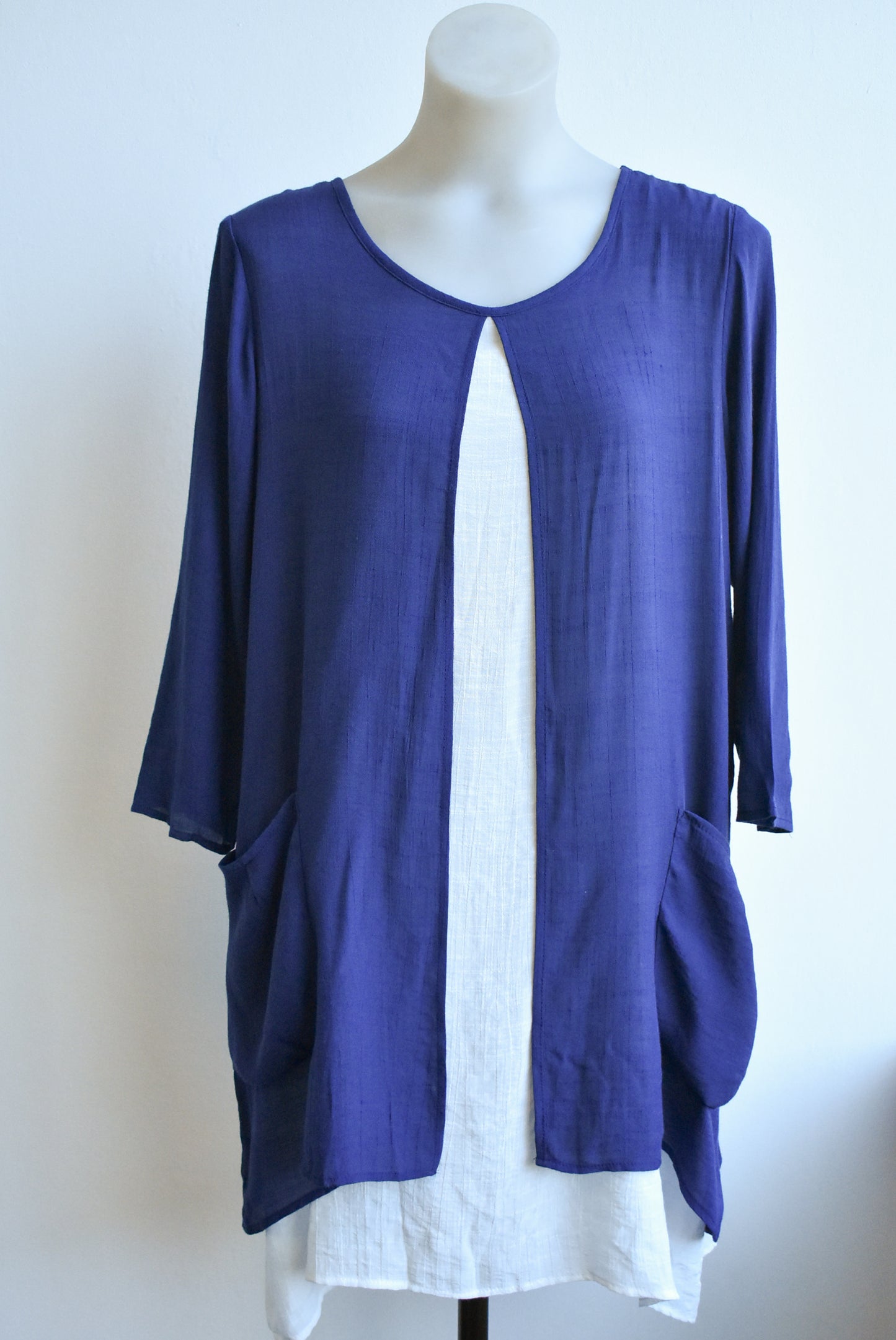 Mesmerise navy and white layered tunic, size 12
