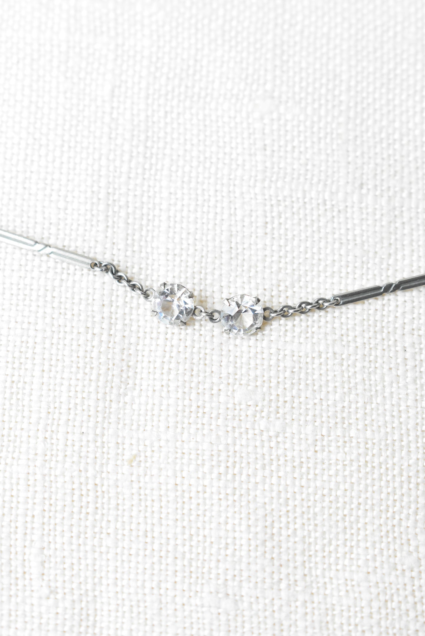 Vintage necklace silvery chain with cut glass insets