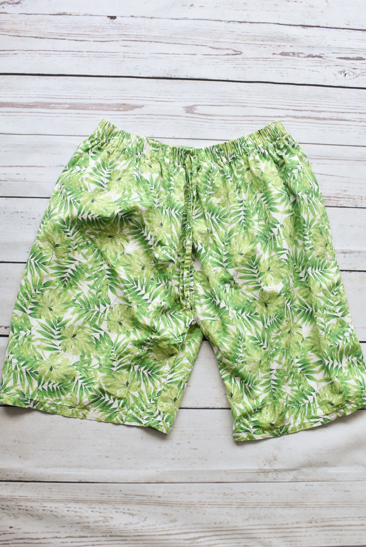Bamboo-leaf boardshorts