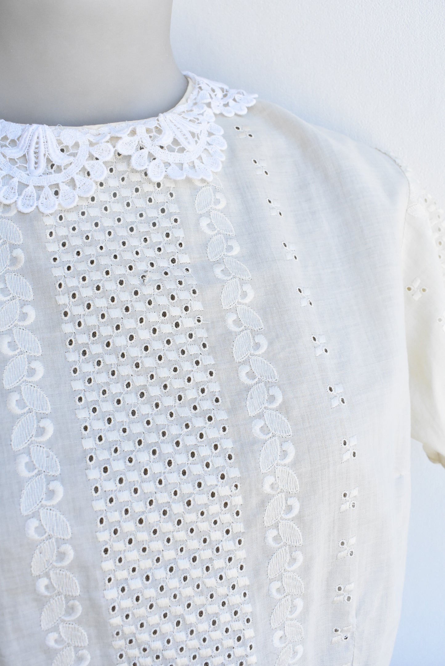 Vintage embroidered eyelet blouse