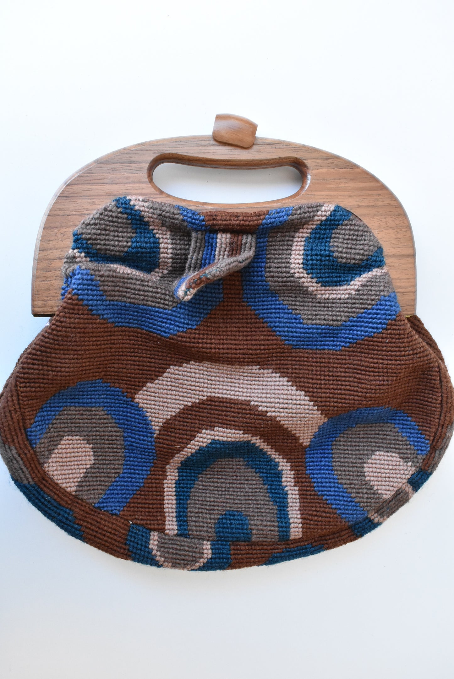 Vintage 1970s tapestry bag with wooden handles