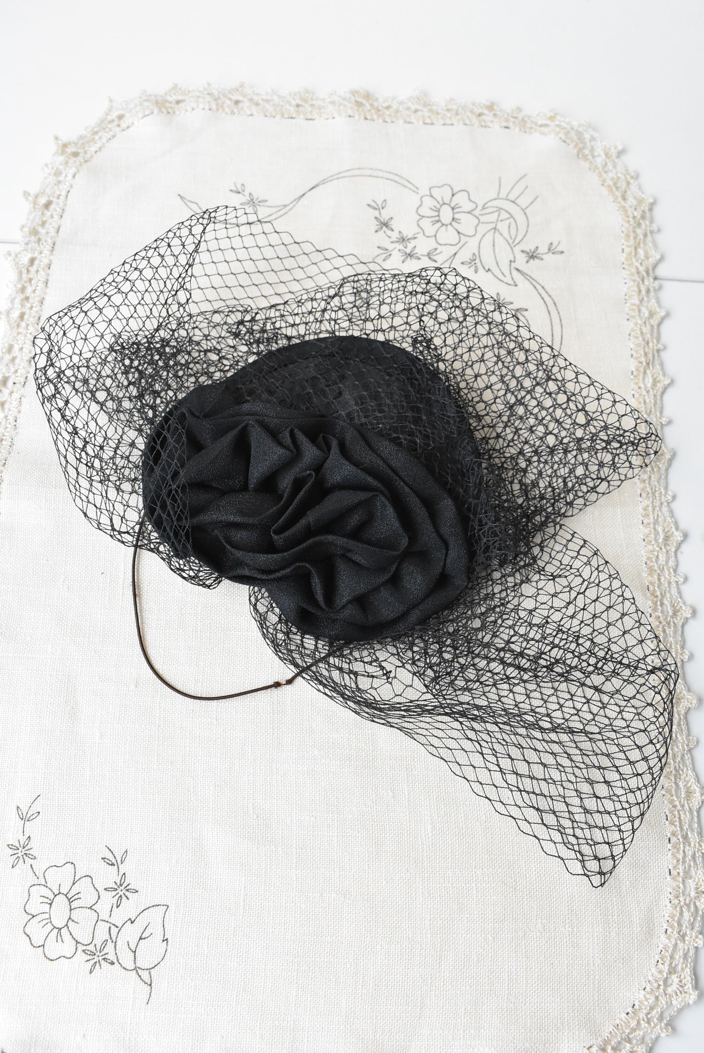 Black ruffle fascinator