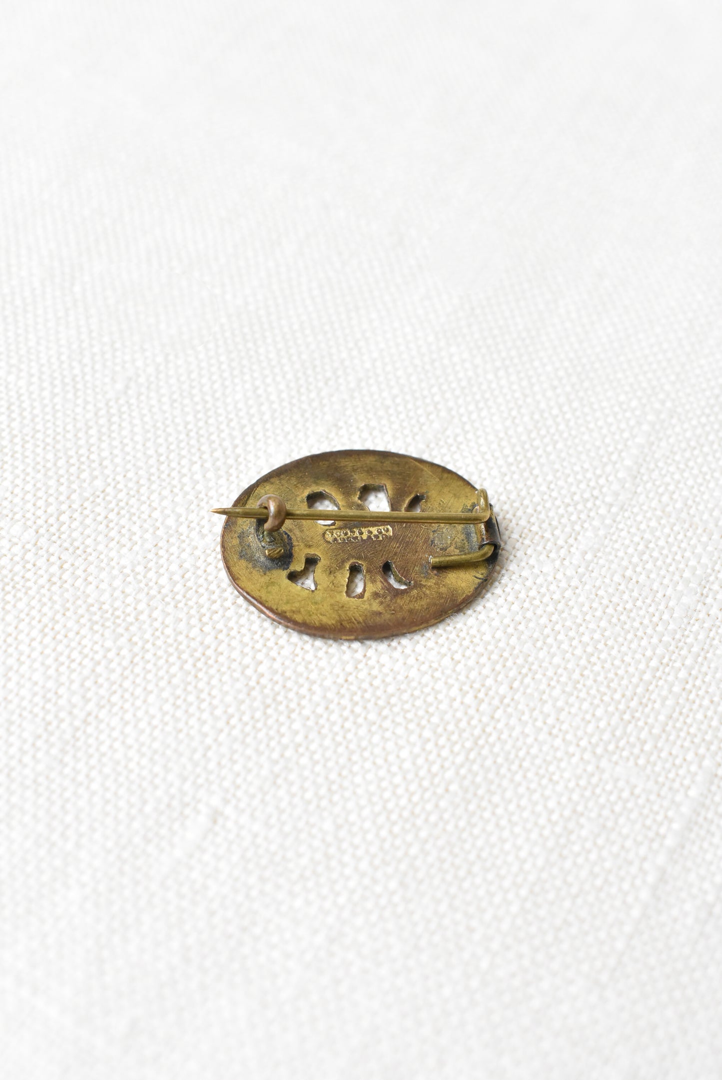 Vintage NZ Country Women’s Institute enamel badge brooch