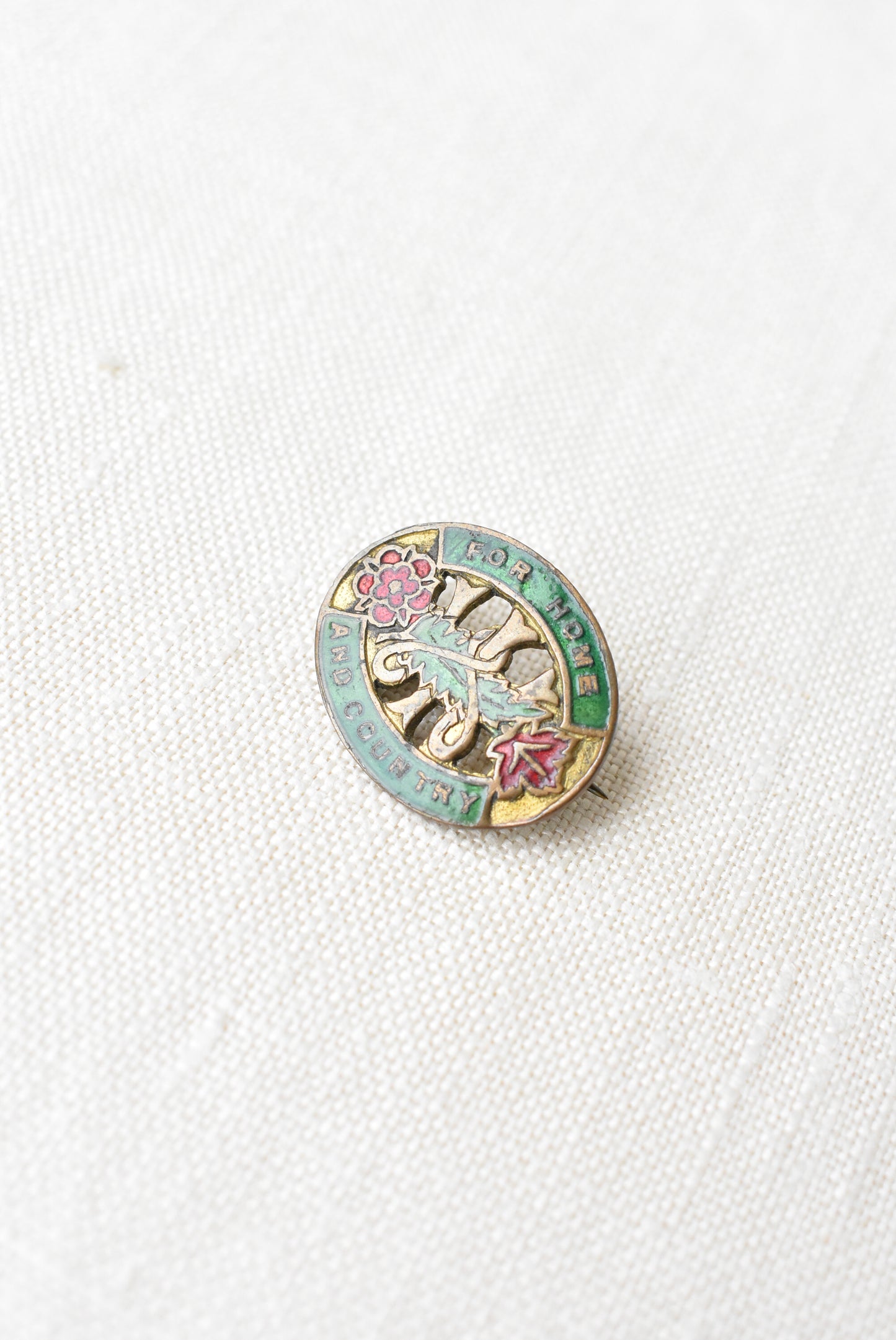 Vintage NZ Country Women’s Institute enamel badge brooch
