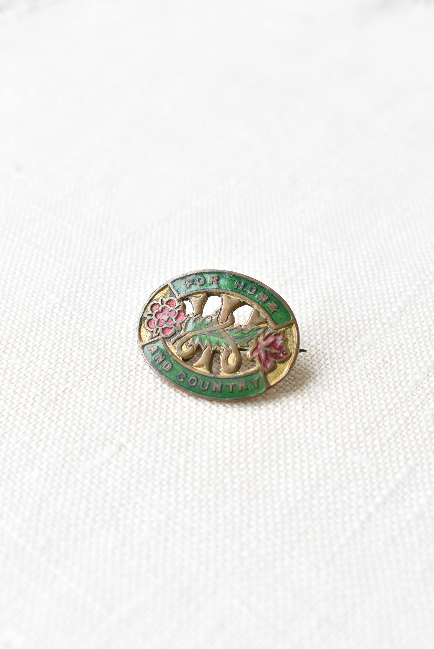 Vintage NZ Country Women’s Institute enamel badge brooch