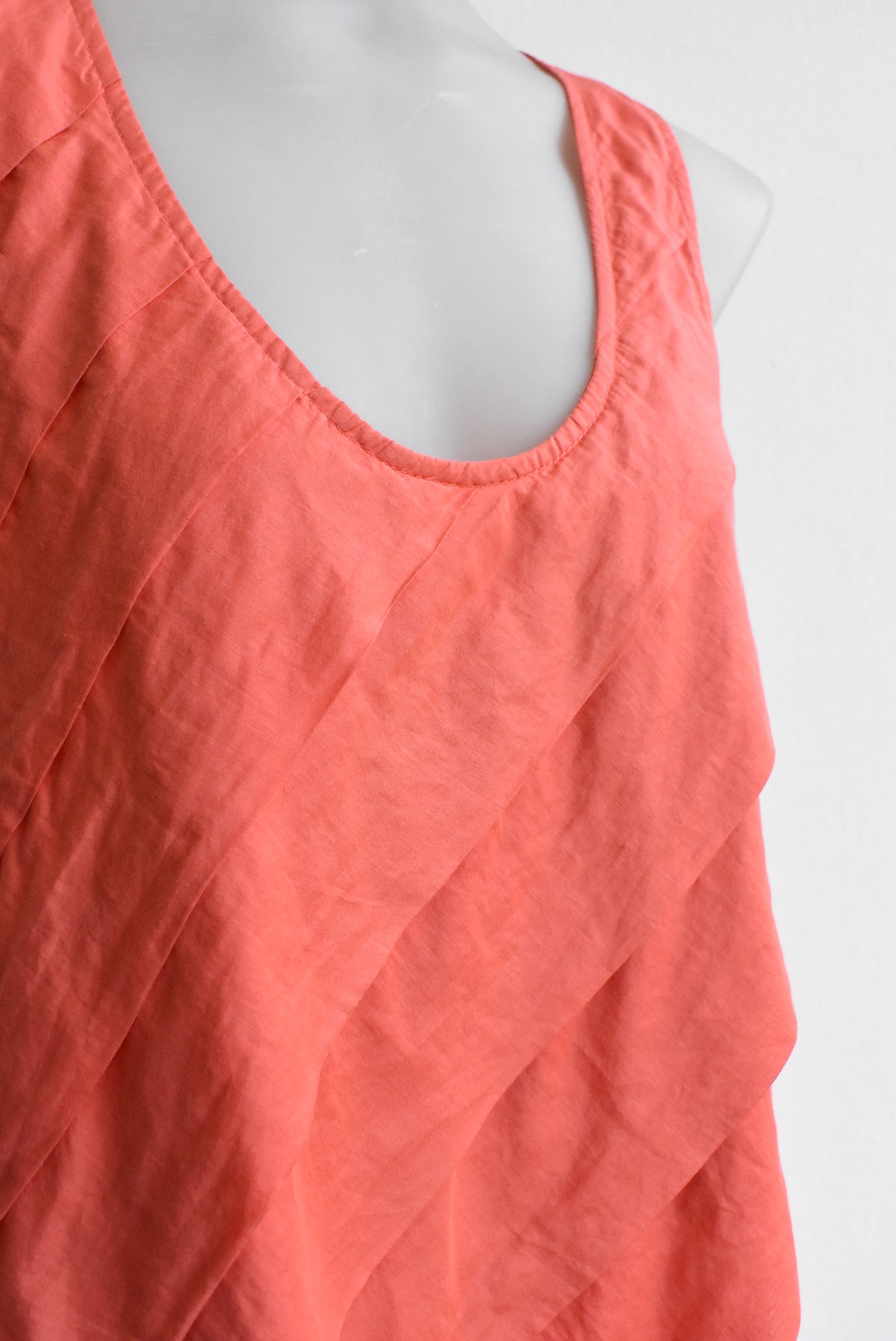 Hopetown coral silk sleeveless dress with front paneling. M