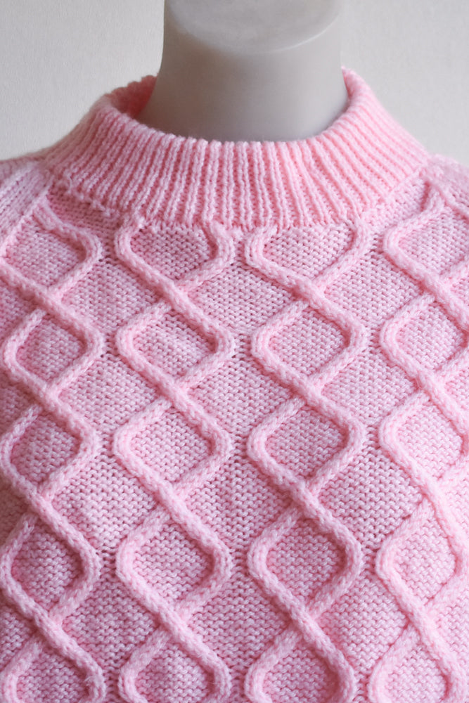Handmade acrylic jumper cable design pink M