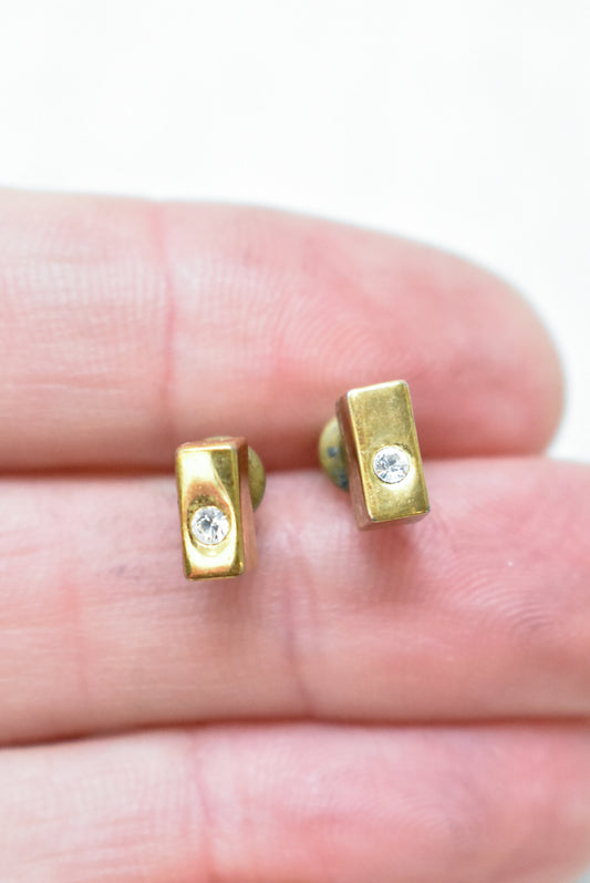 Cuboid stud earrings with sparkle