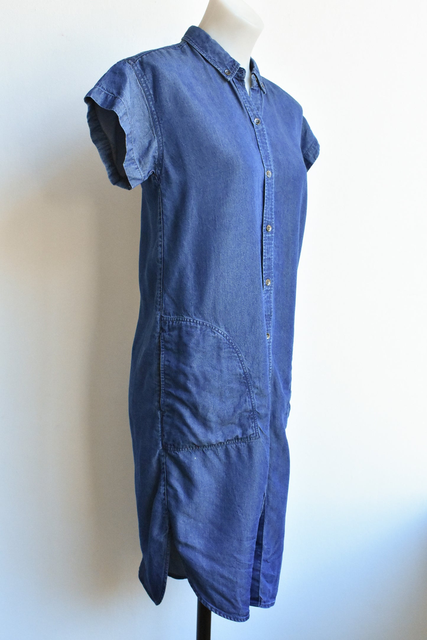 Sportscraft short sleeve synthetic jean dress, size 6
