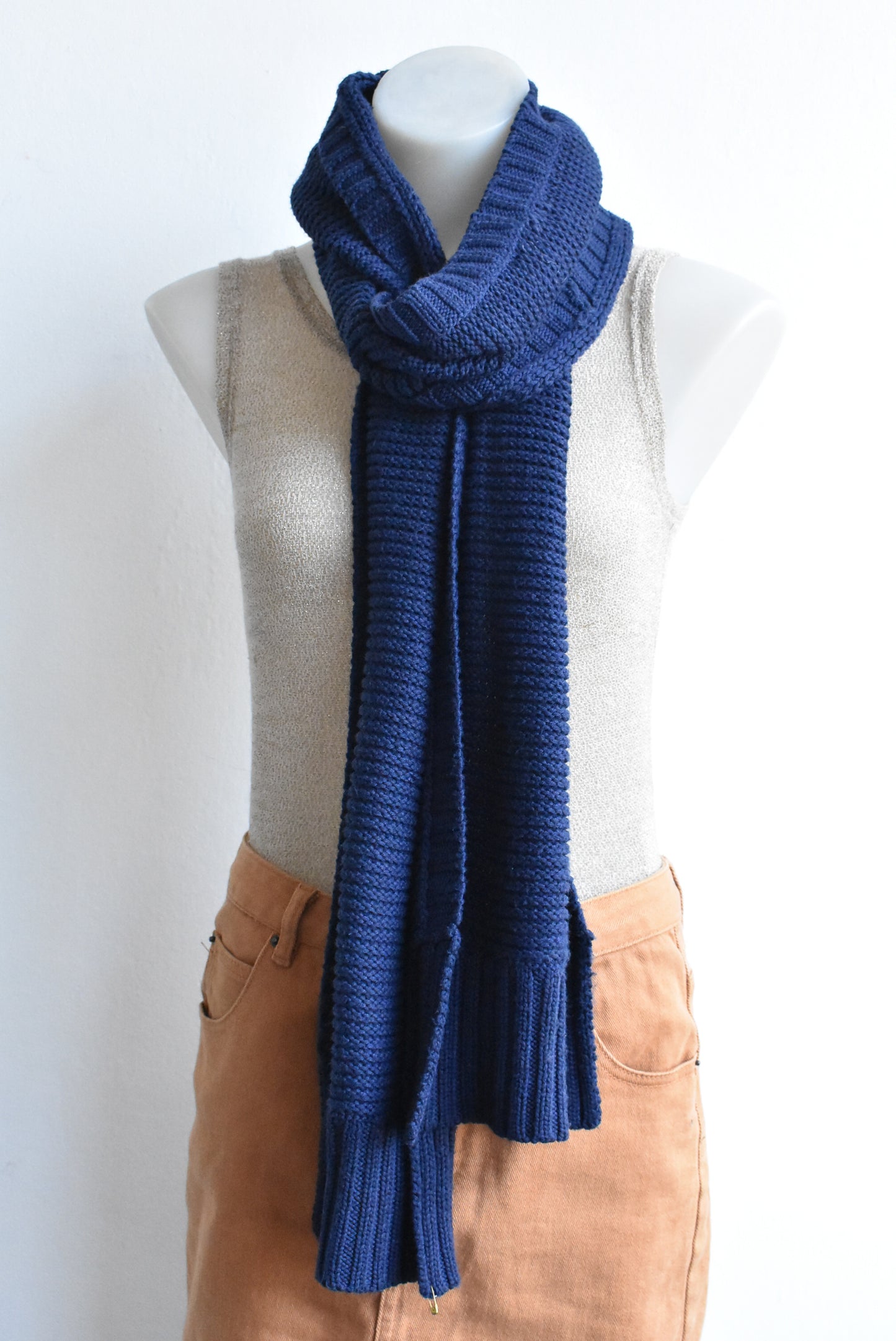 Storm navy scarf