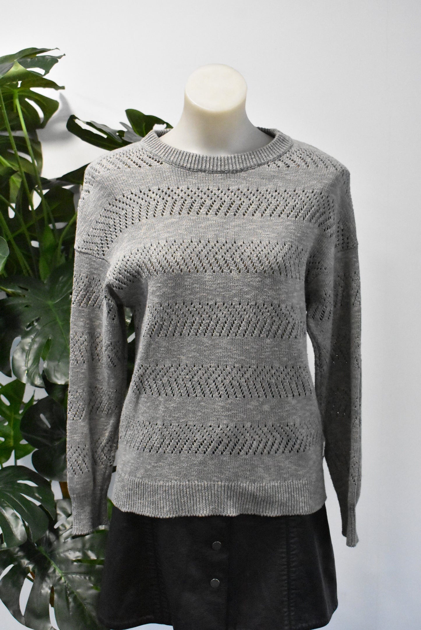 Swanndri grey cotton blend knit jumper, 8