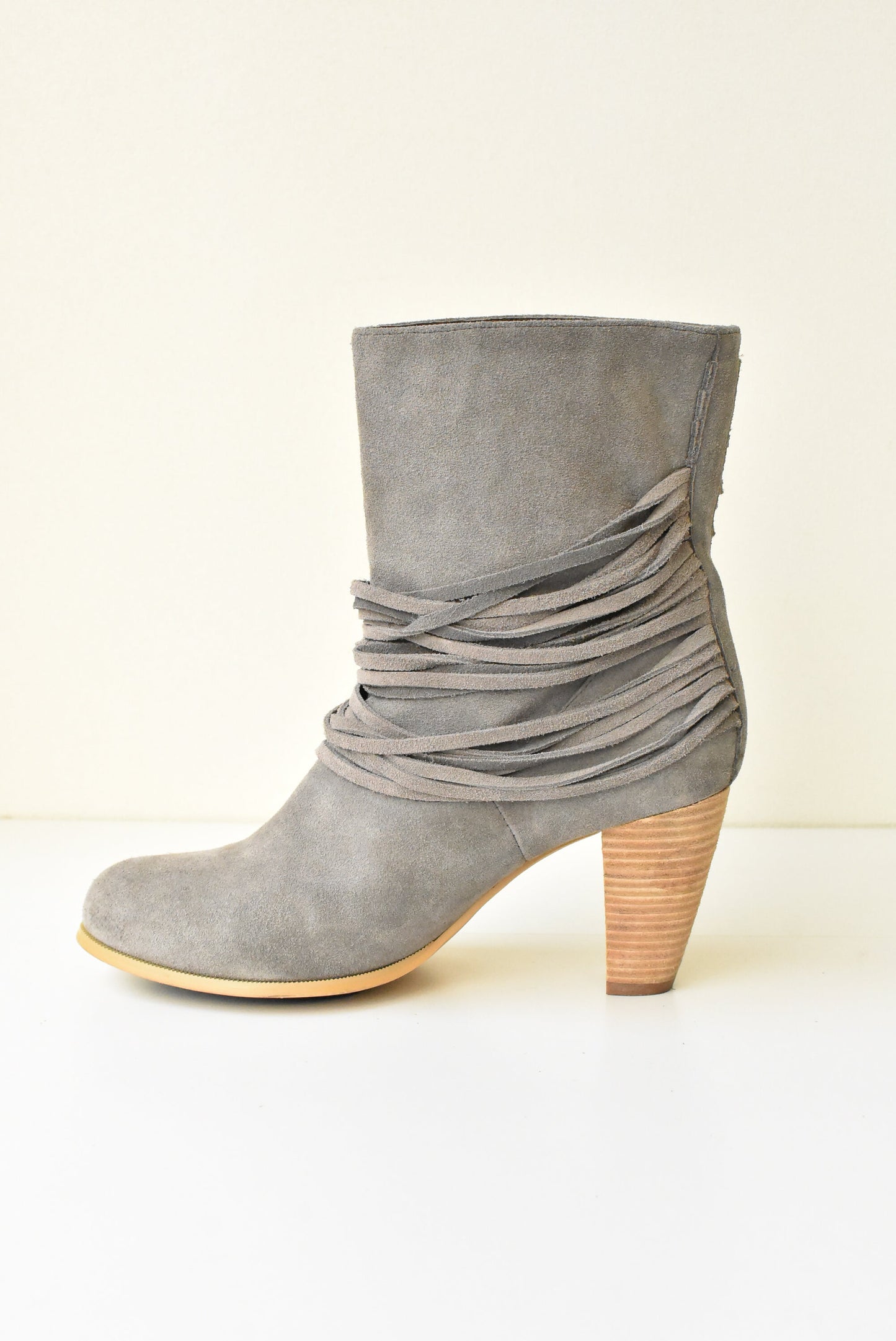 Kathryn Wilson grey suede boots - size 38