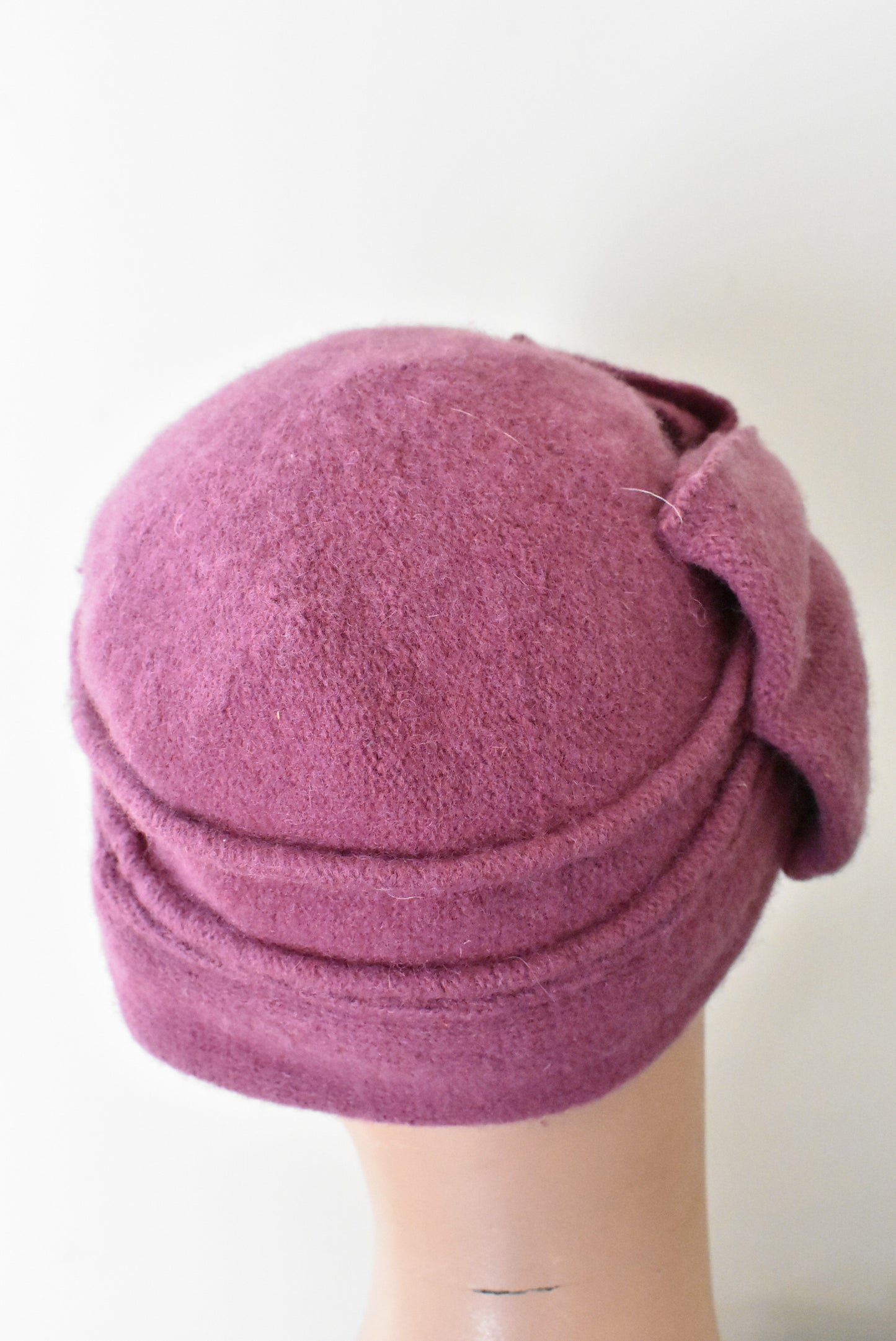 Gorgeous wool plum pillbox hat with bow