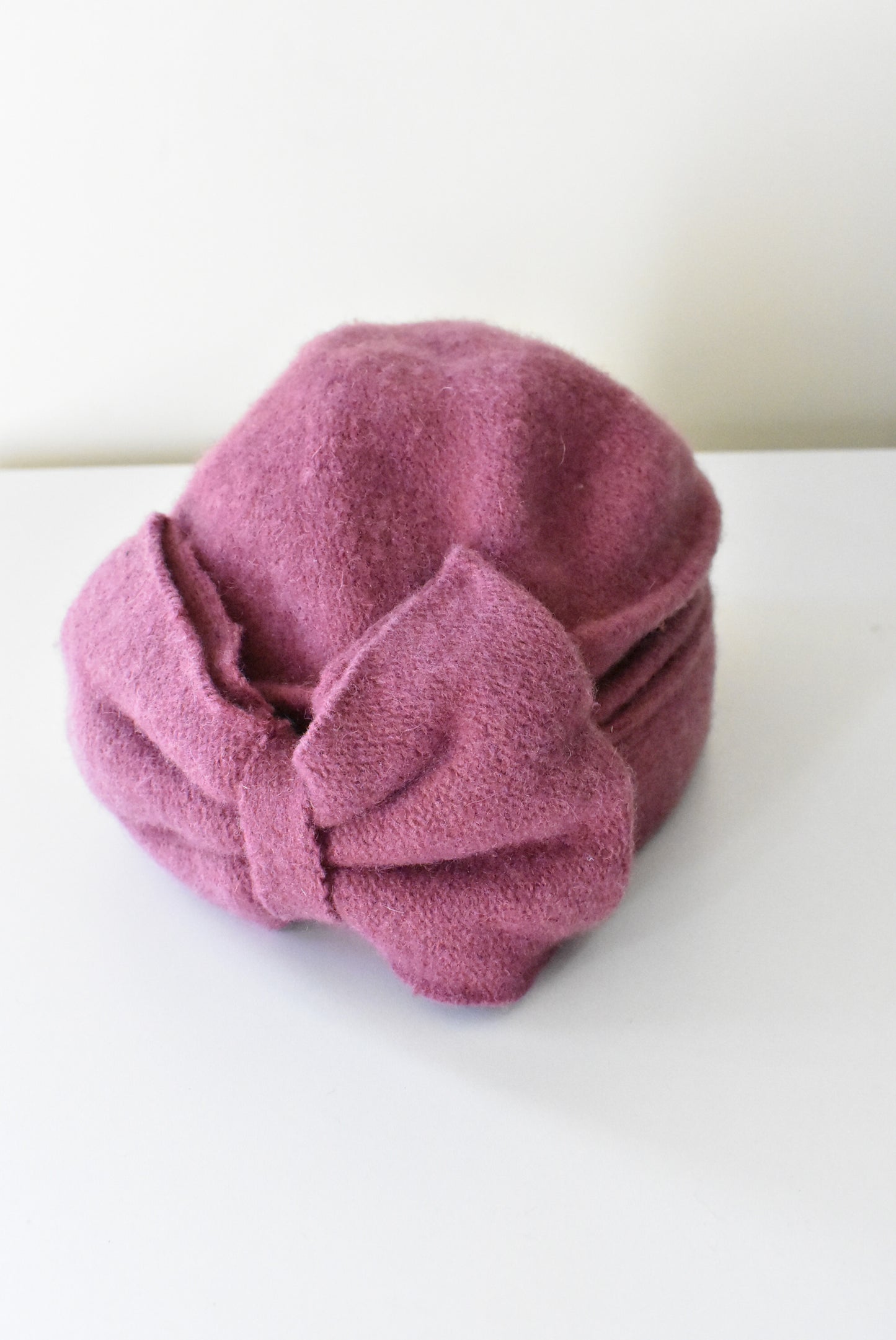 Gorgeous wool plum pillbox hat with bow