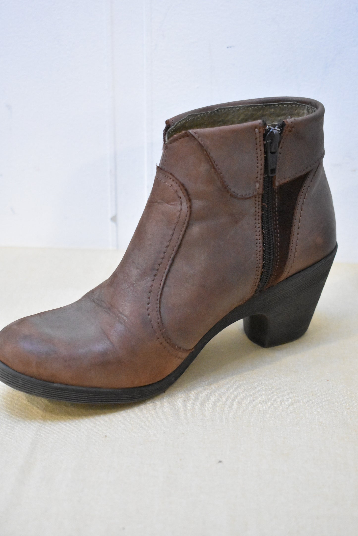 Yo Kono leather ankle boots, 37