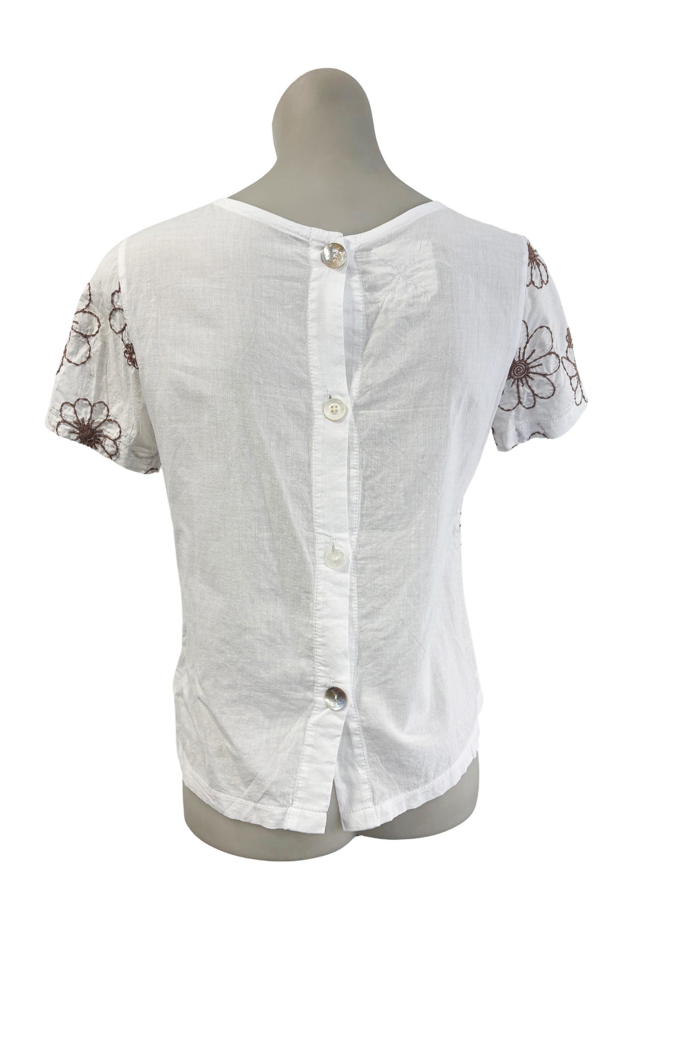 Aunty clothing NZ made cotton flower embossed top, S