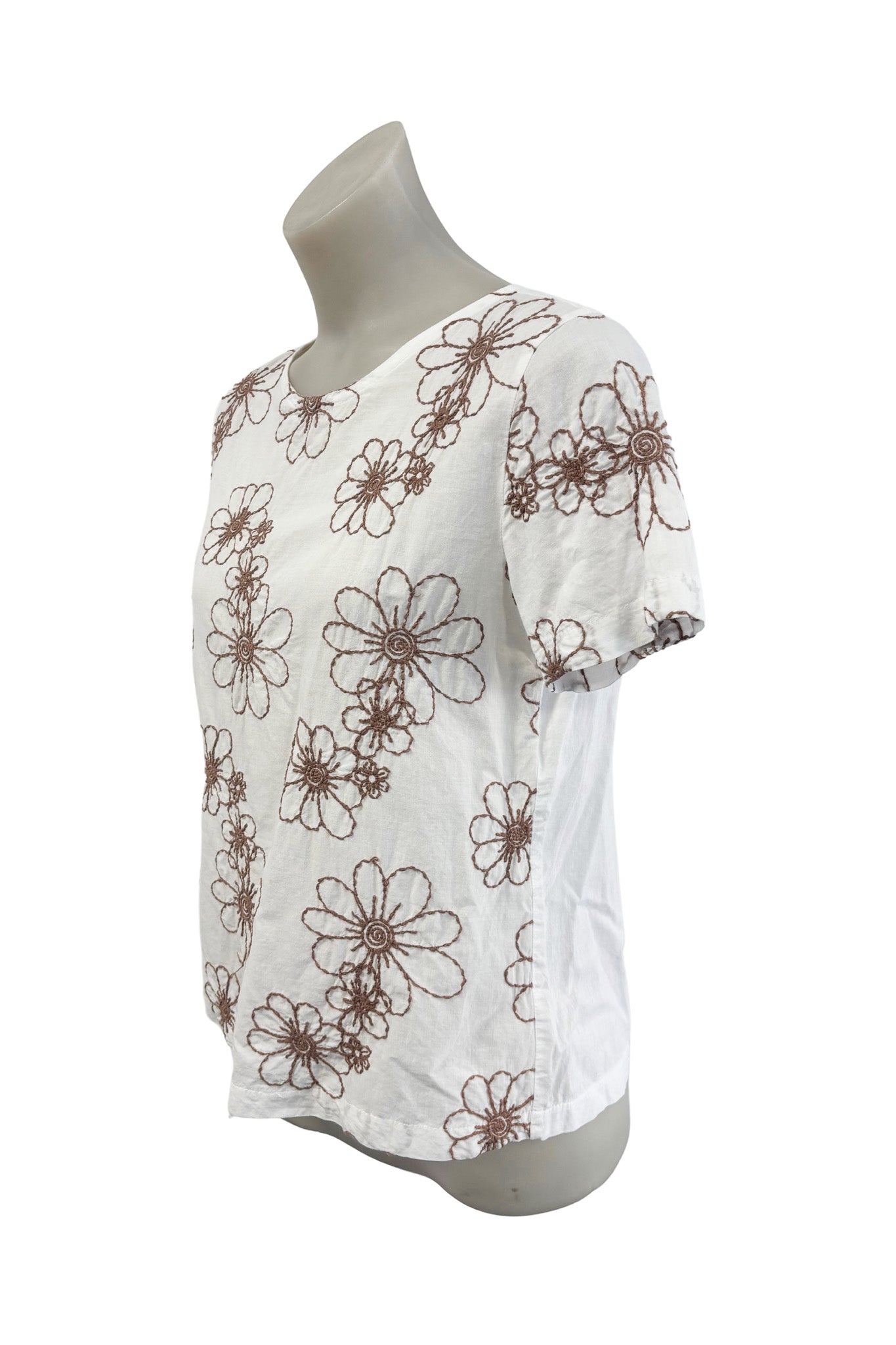 Aunty clothing NZ made cotton flower embossed top, S
