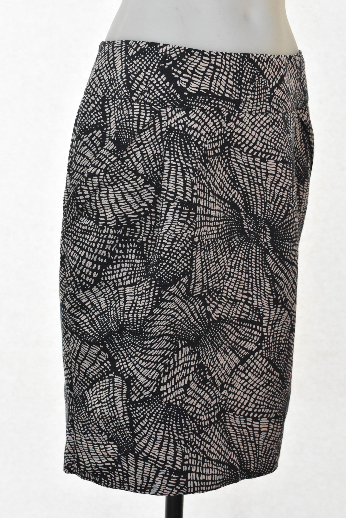Jacqui E lined mini skirt with pockets, 10