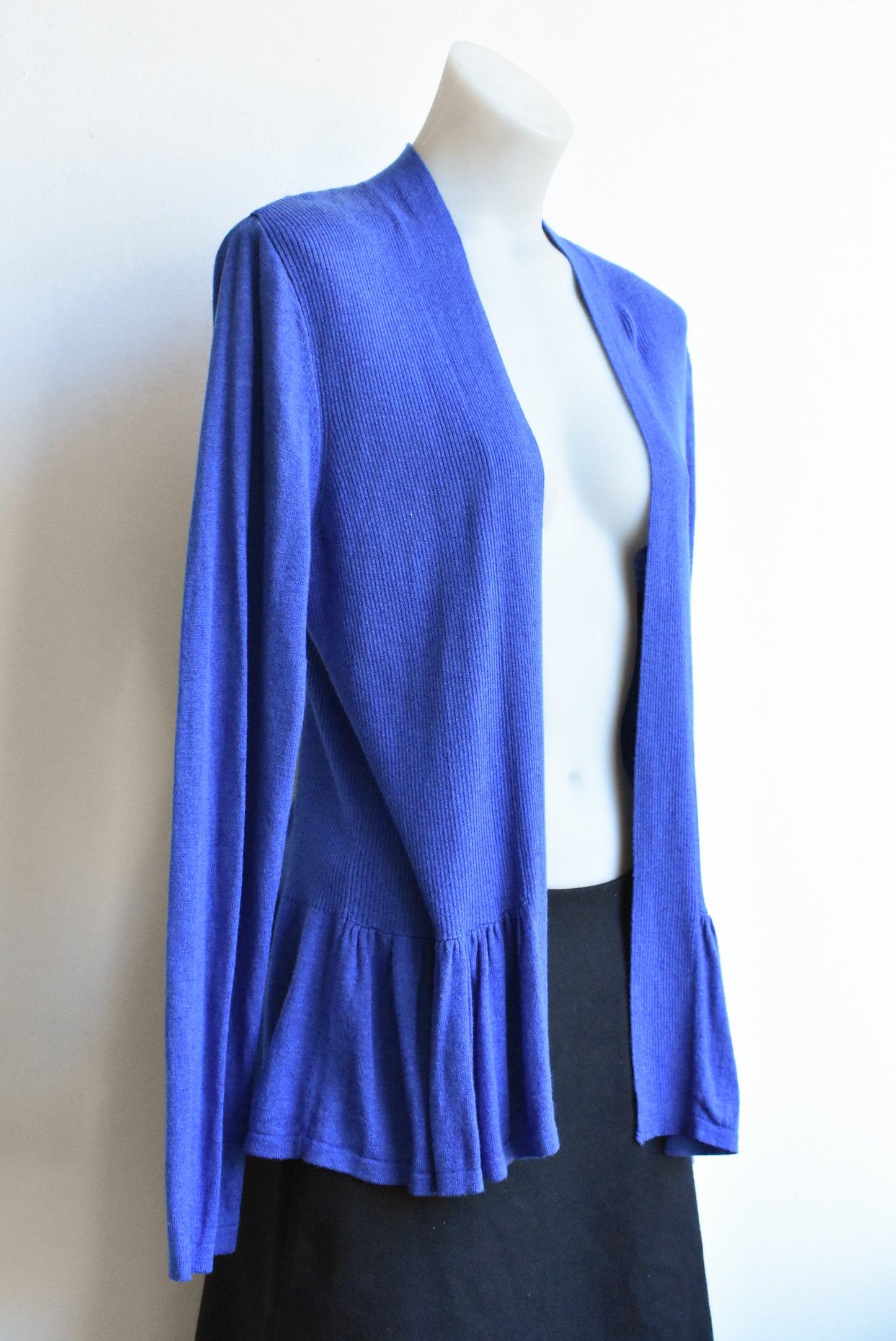 August Silk blue frilled cardigan, XL (NWT)