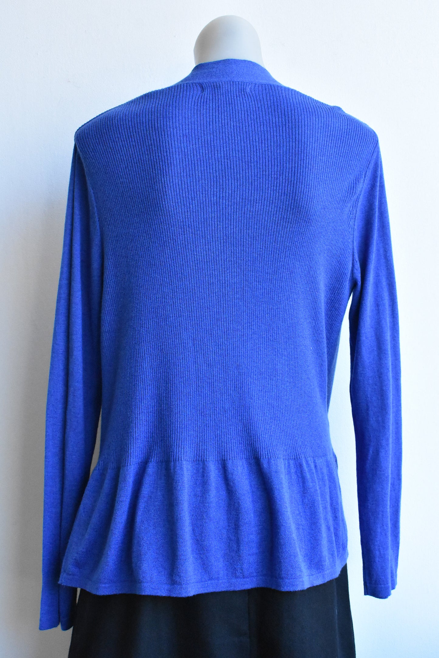 August Silk blue frilled cardigan, XL (NWT)