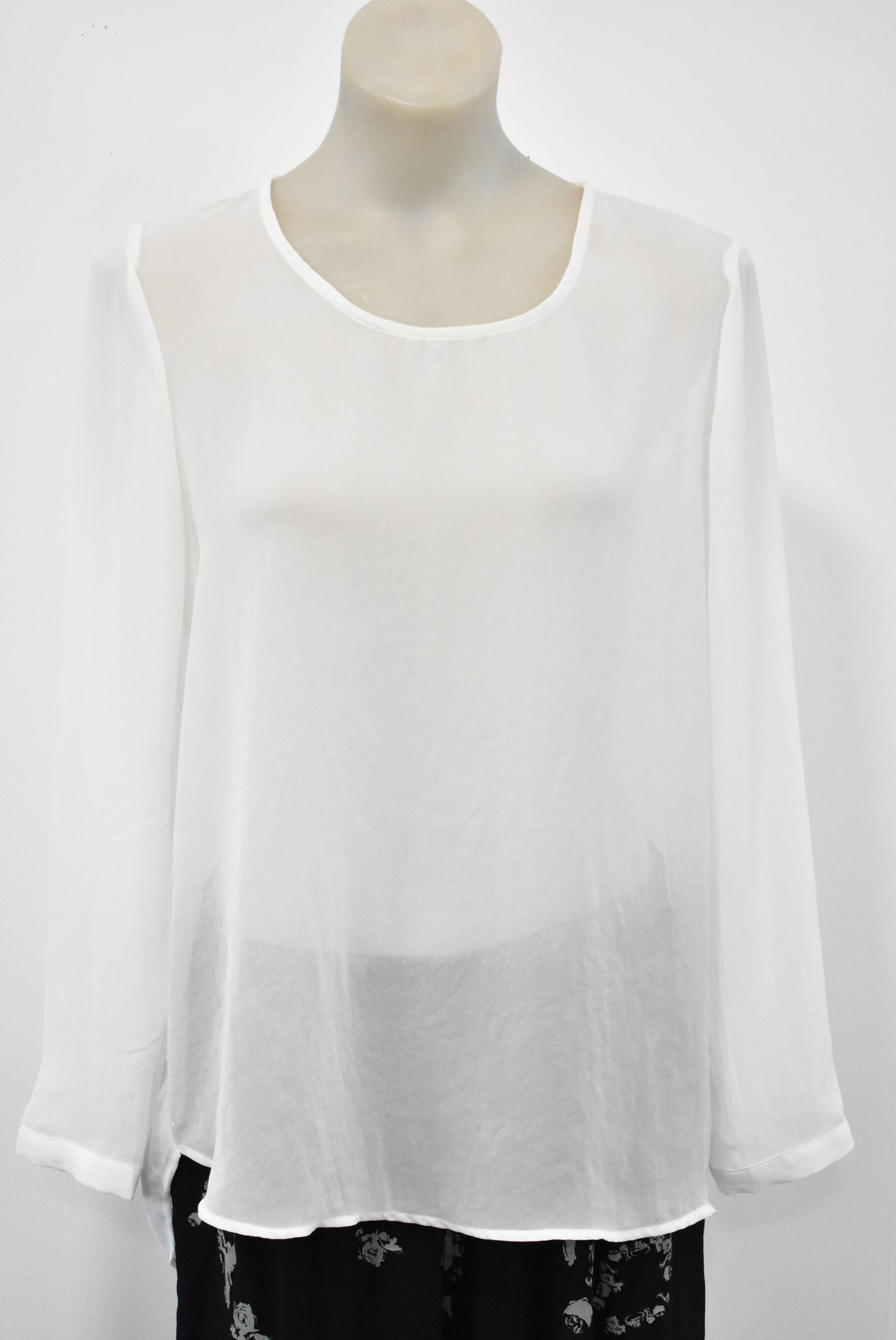 Max long-sleeved delicate sheer top with crew neck, Size 10