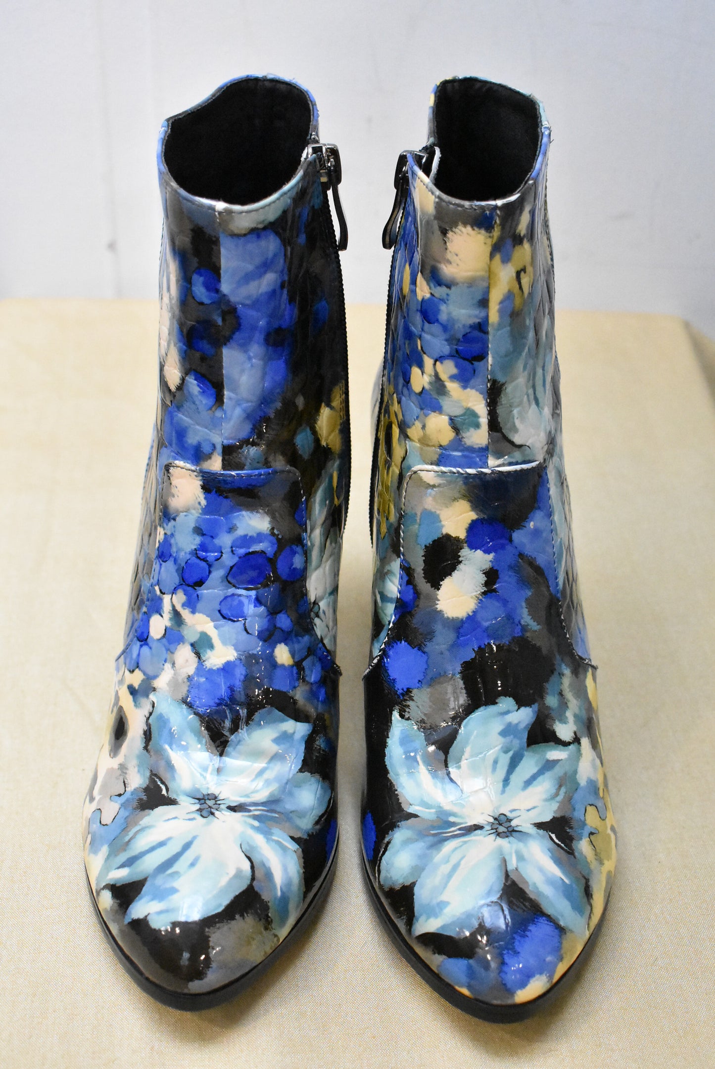 Django & Juliette blue and yellow floral boots, 41