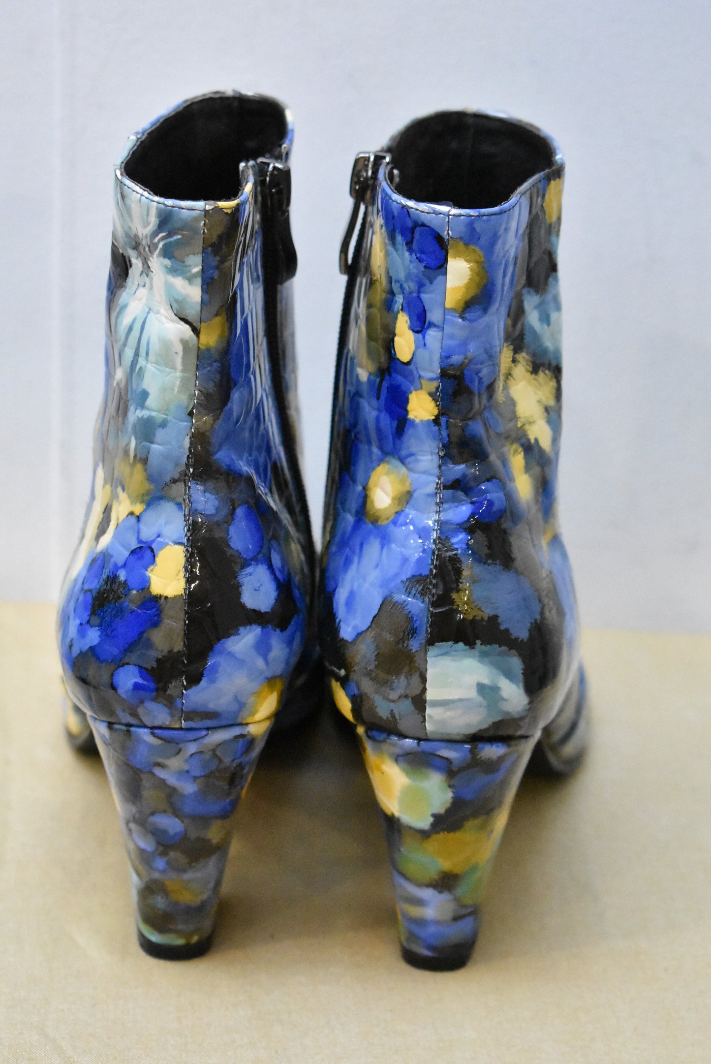 Django & Juliette blue and yellow floral boots, 41