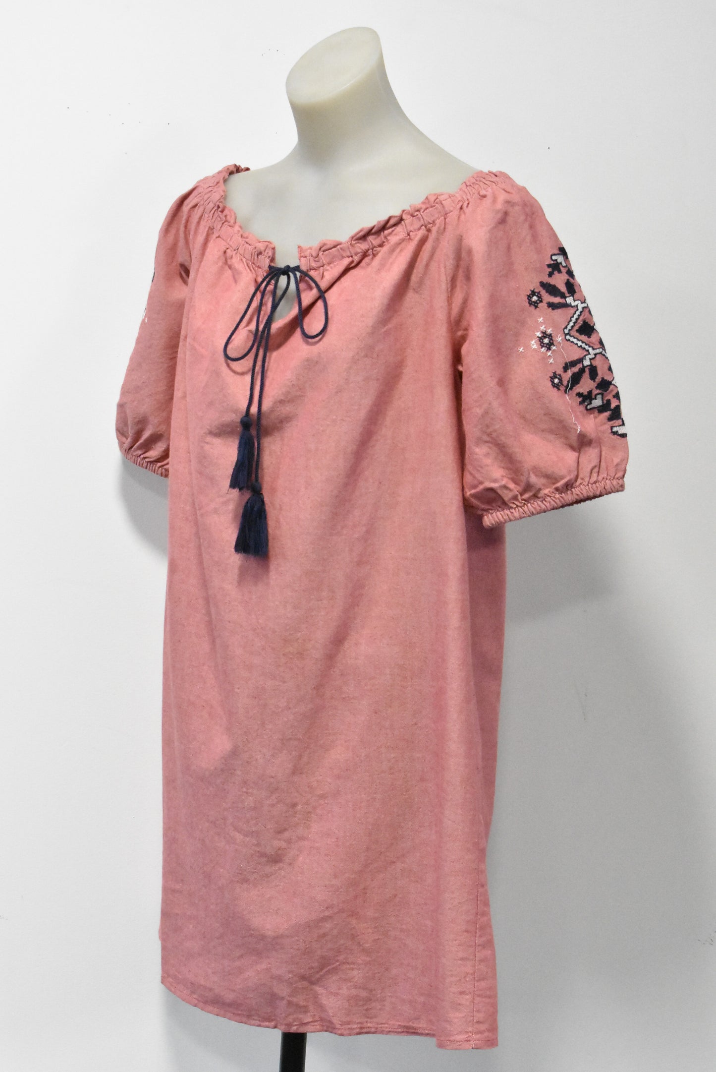 Peasant style tunic, M