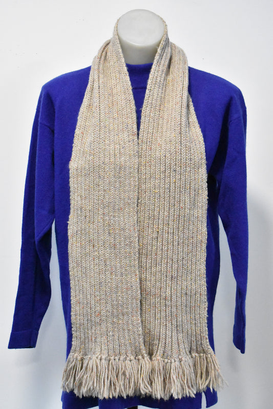 Fringed cable knit scarf
