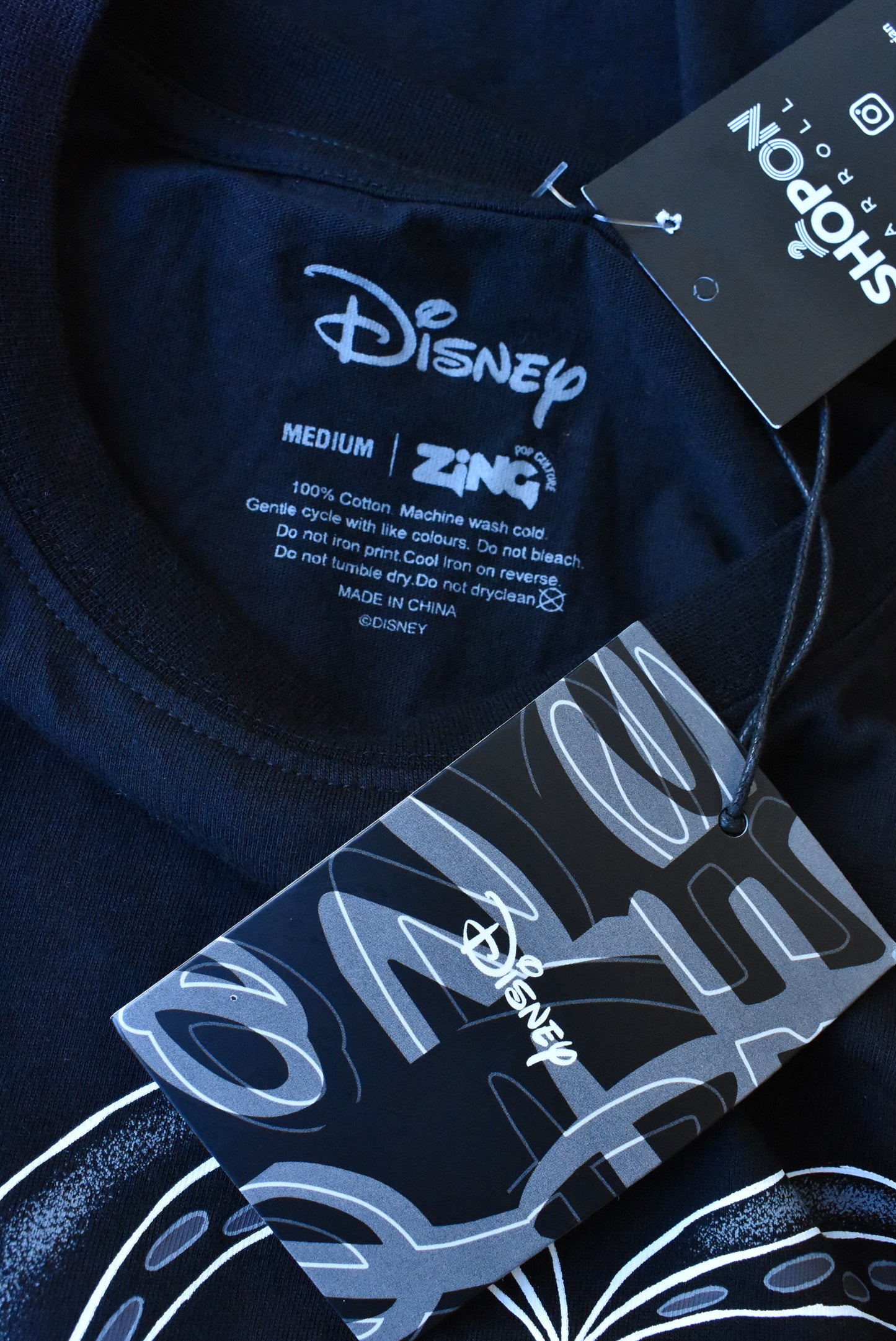 Disney pop culture zing t-shirt, M (NWT)