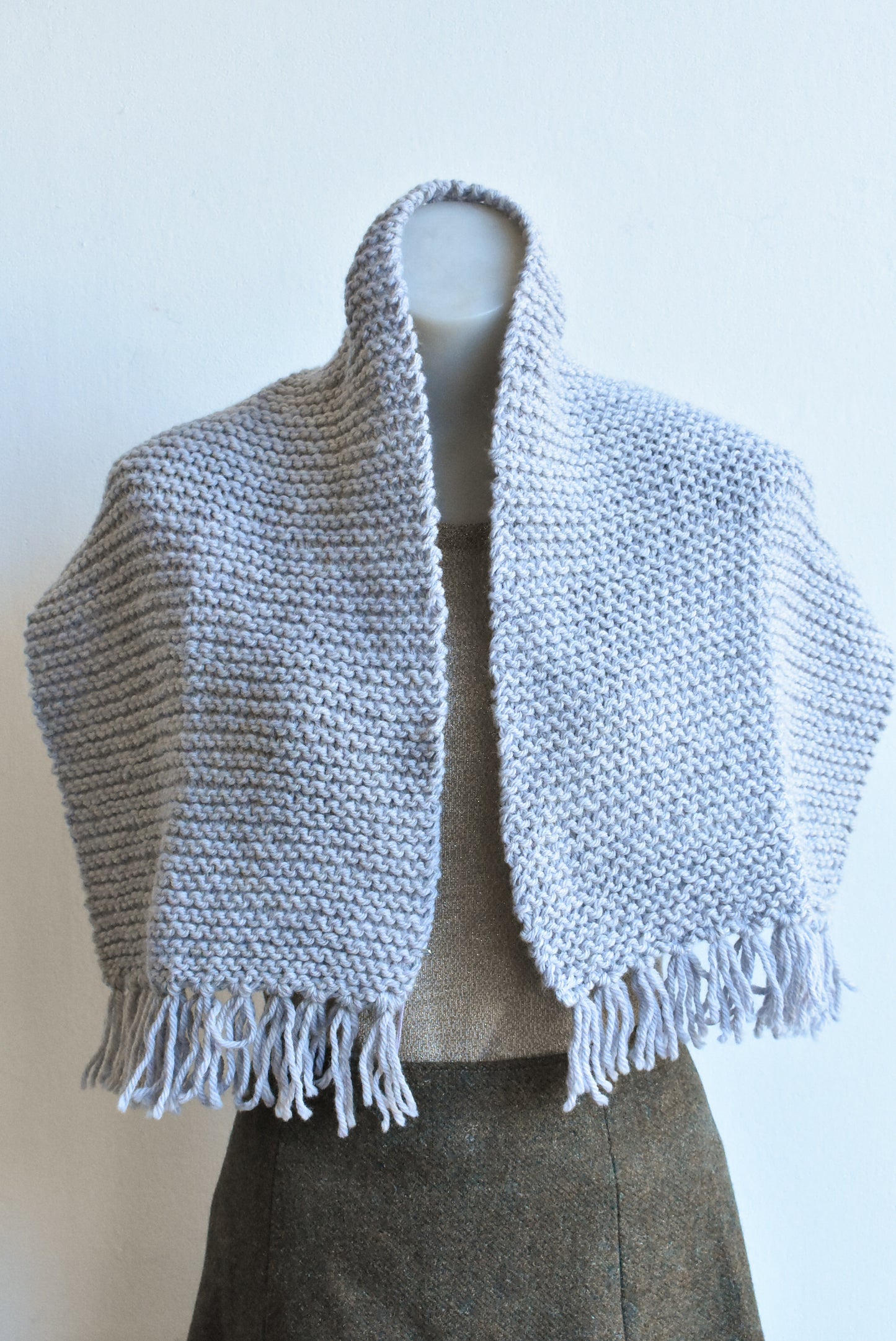 Grey tasseled chunky knit scarf