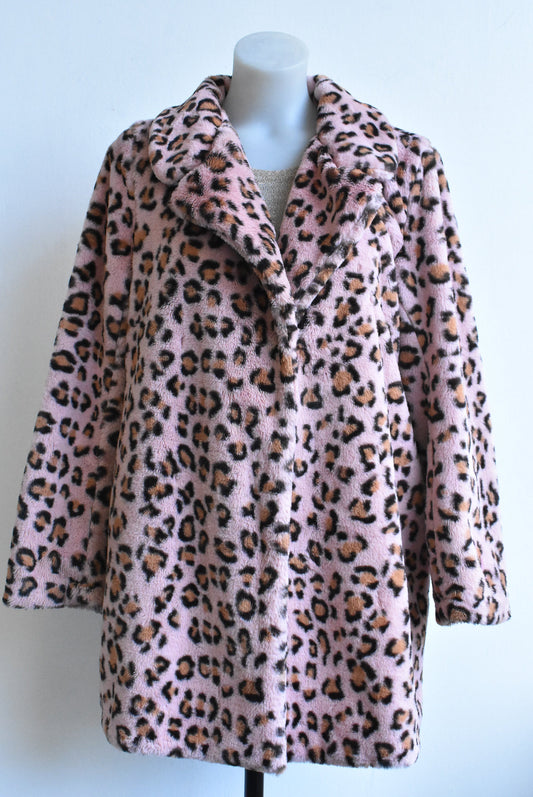 Ruby pink leopard print soft coat - Size 8