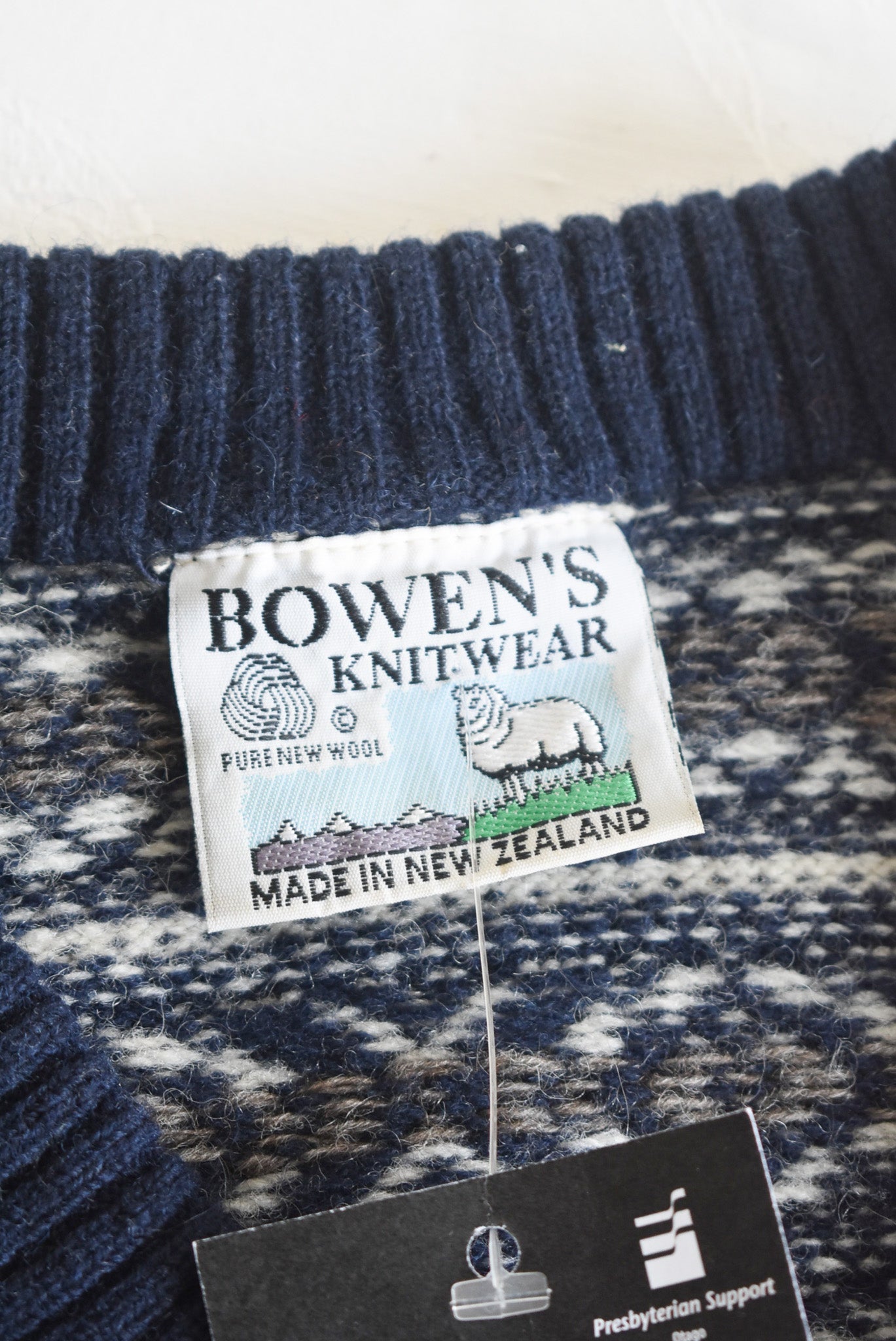 BOWEN'S Knitwear NZ made wool jumper, M