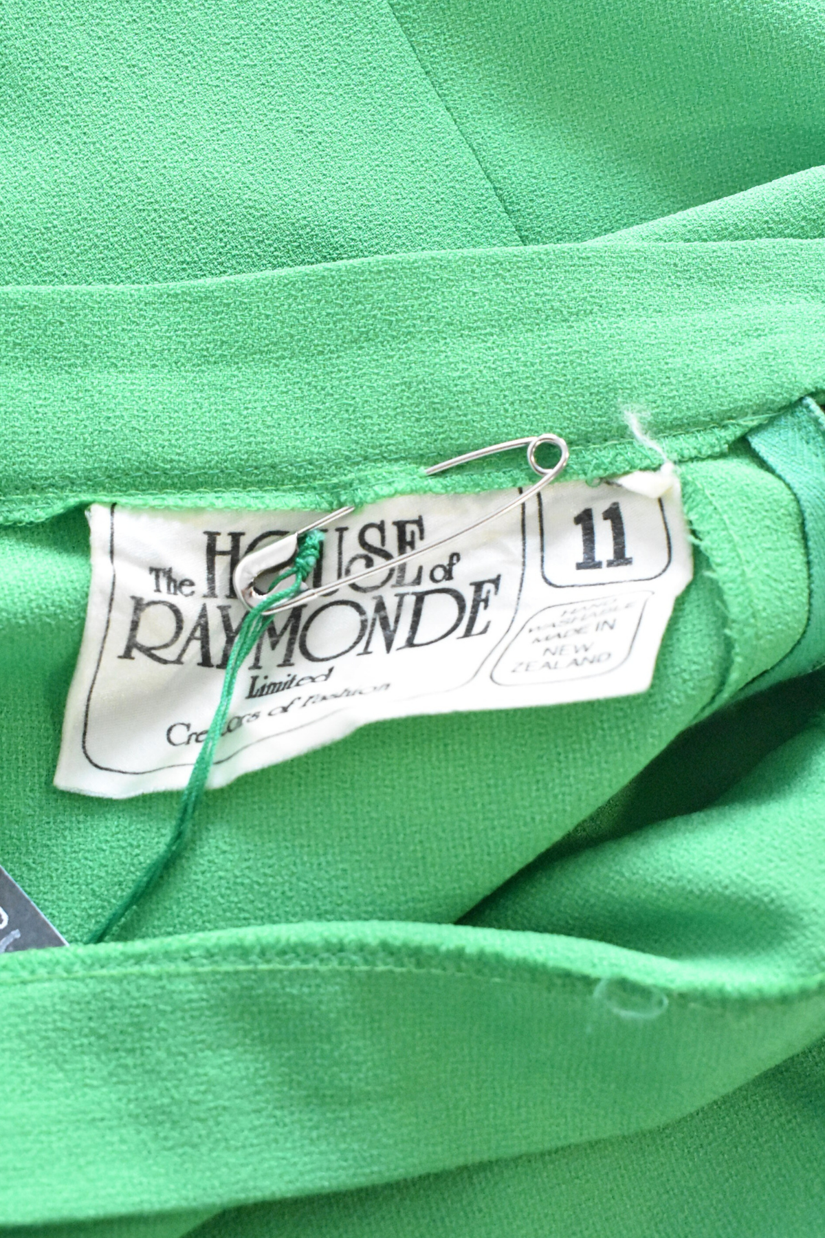 1970's The House of Raymonde NZ made 2 piece set, 12