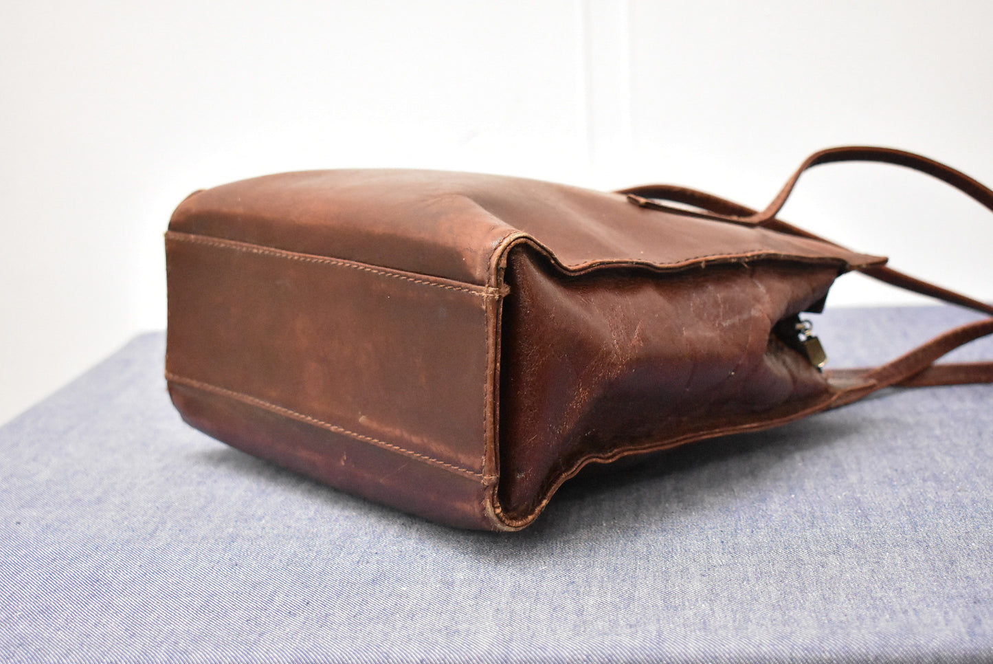 Brown leather shoulder bag