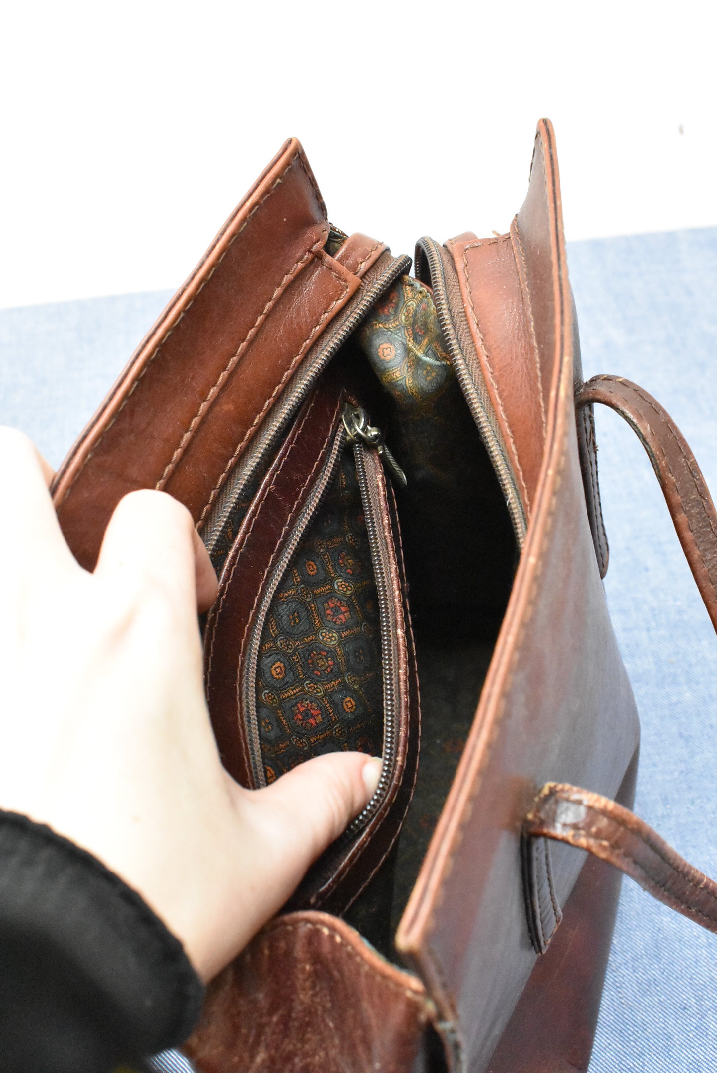 Brown leather shoulder bag