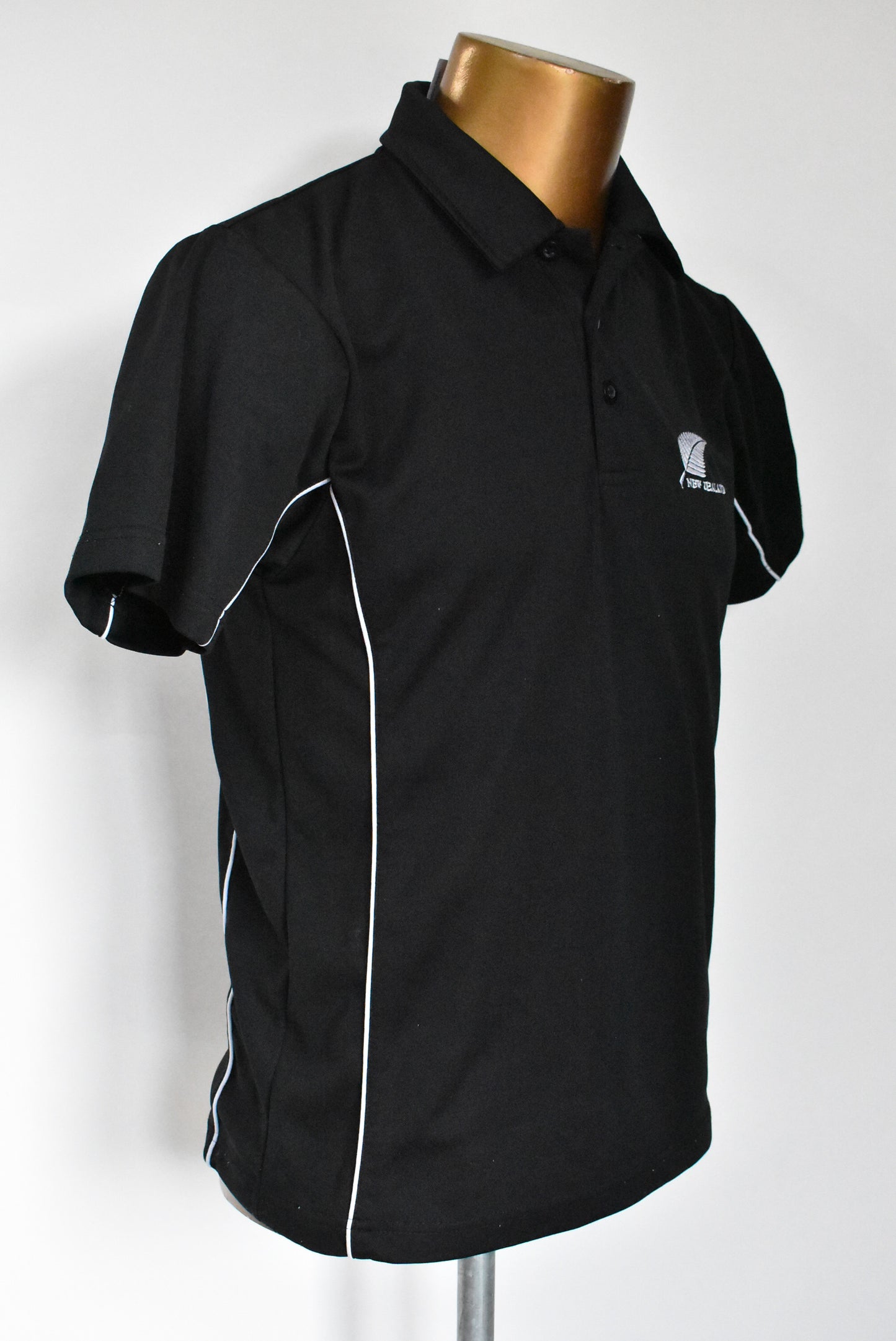 Outward Bound Sport officially licensed NZ merch polo, S