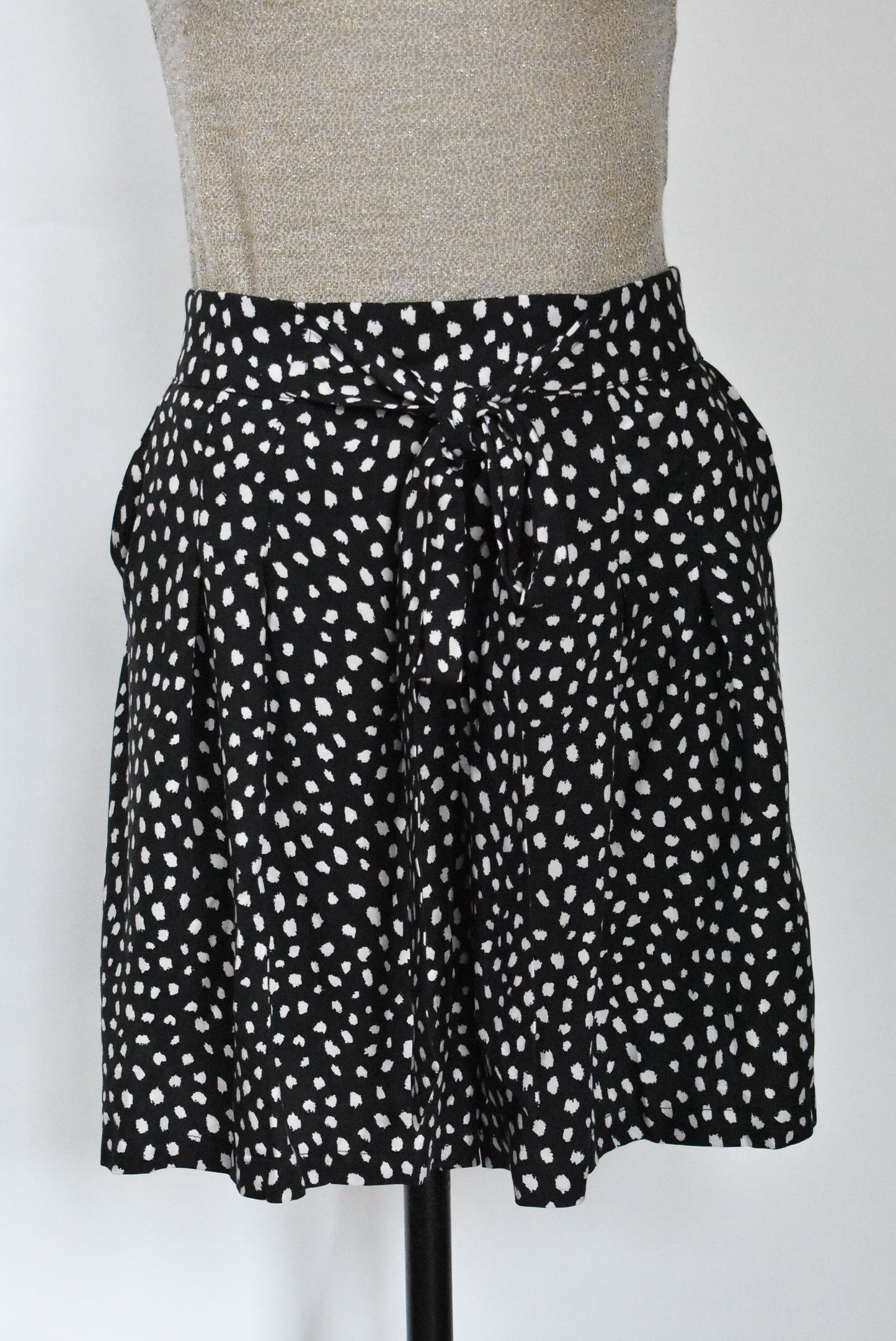 Spotty shorts with pockets, S/M