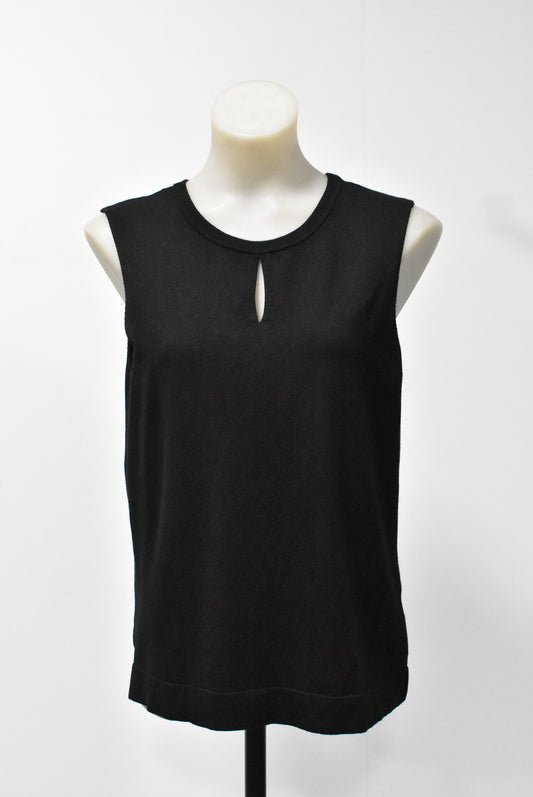 Jacqui-E black sleeveless top, M (NWT)