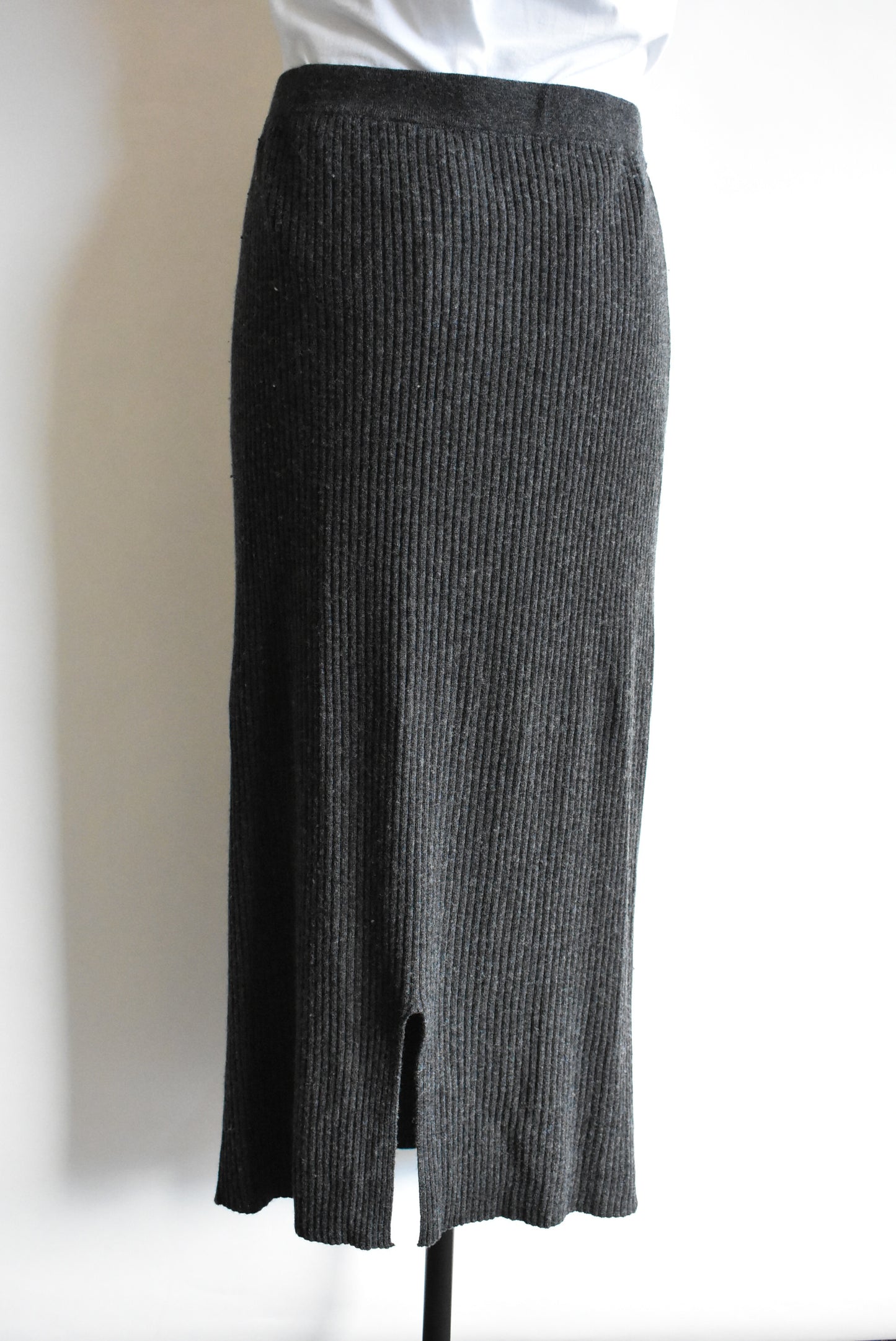 Jigsaw charcoal grey wool blend skirt, M