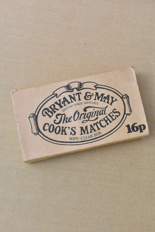 Vintage Bryant & May matchbox full of matches, British made