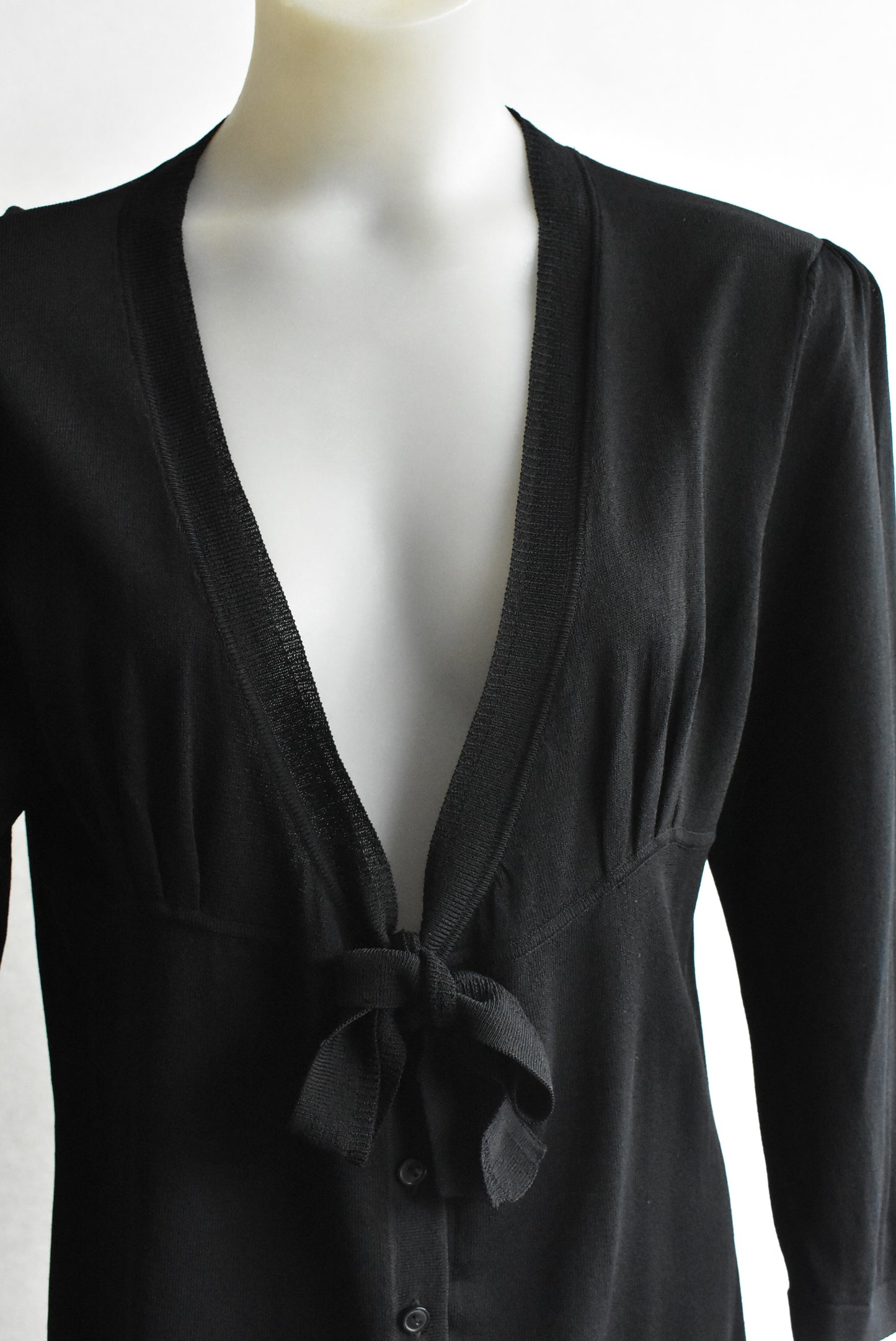 Classique black tie waist knit, size L
